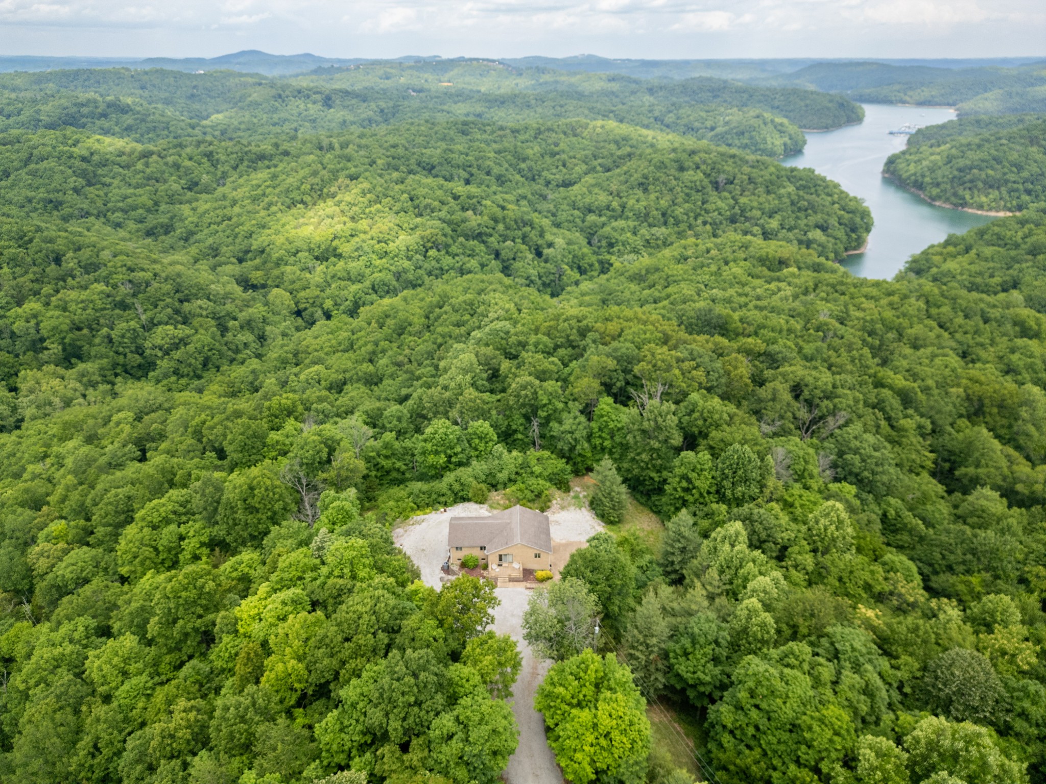 241 Hidden Cove Lane Allons TN 38541
