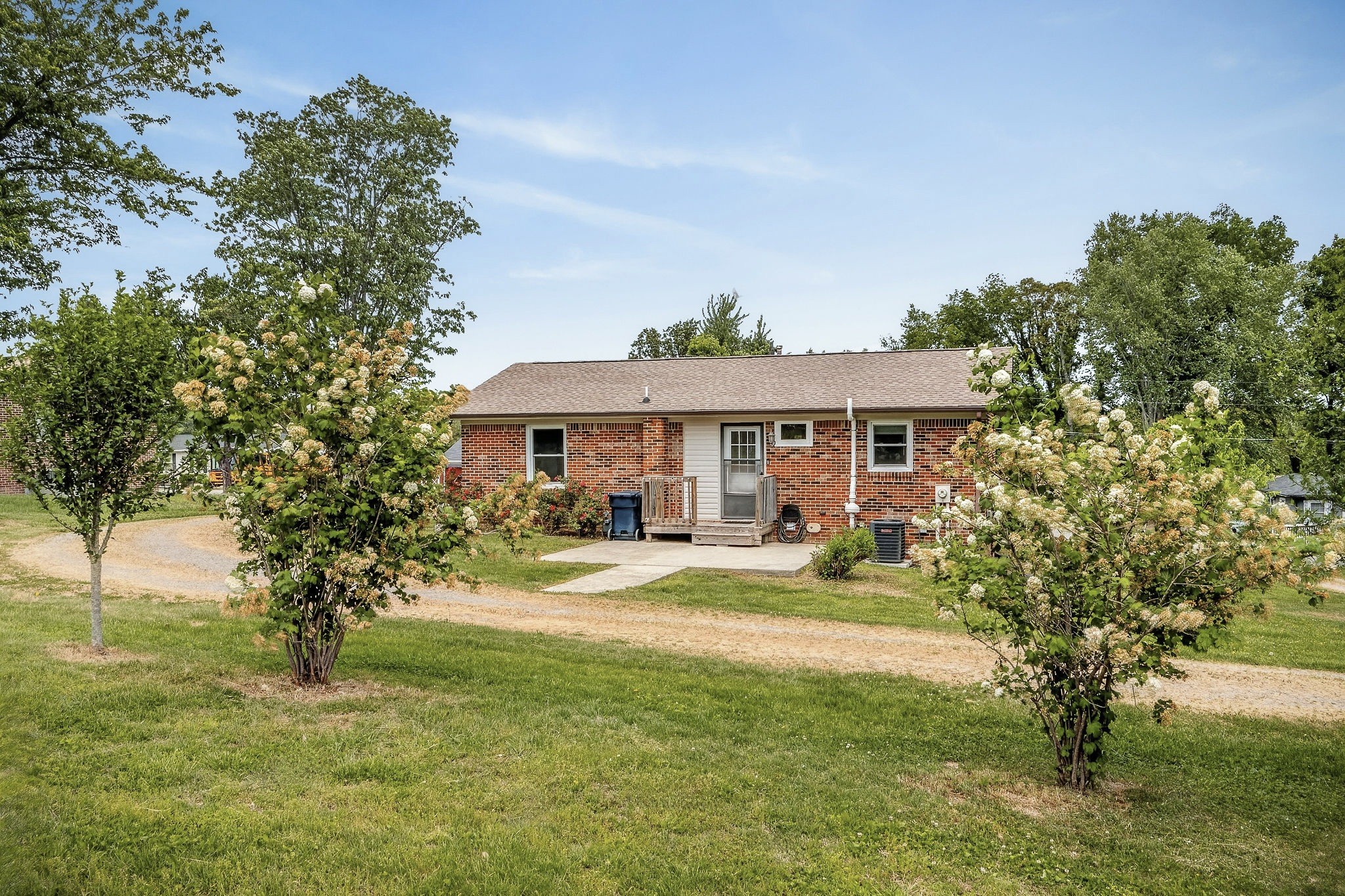 541 Cooper Street Smithville TN 37166
