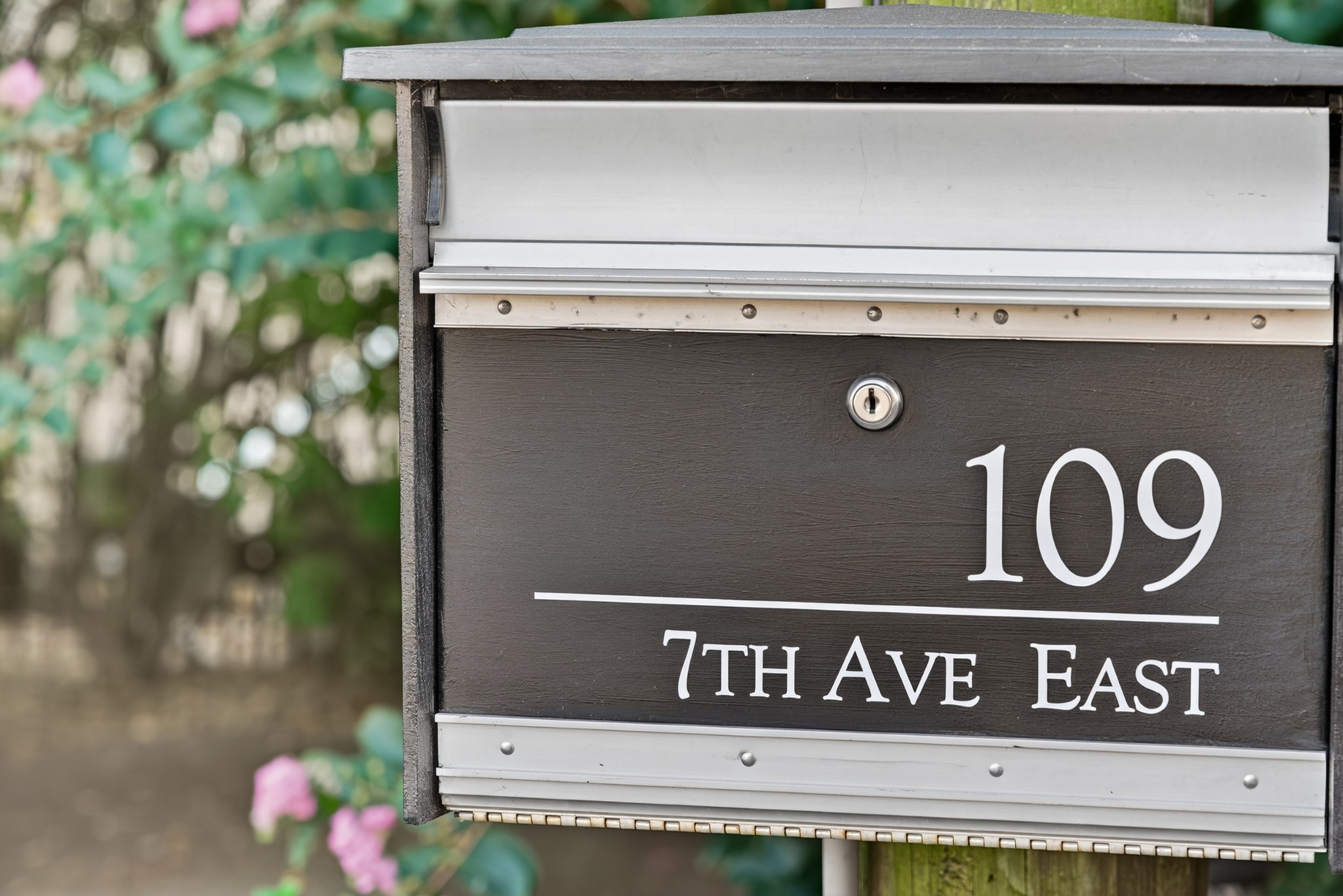 109 7th Ave, E Springfield TN 37172