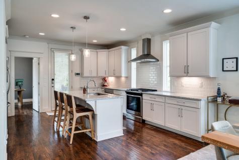 926 Thomas Avenue Nashville TN 37216