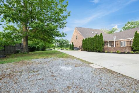 1590 Logue Road Mount Juliet TN 37122