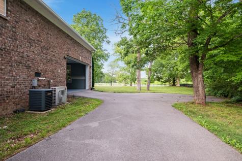 1590 Logue Road Mount Juliet TN 37122