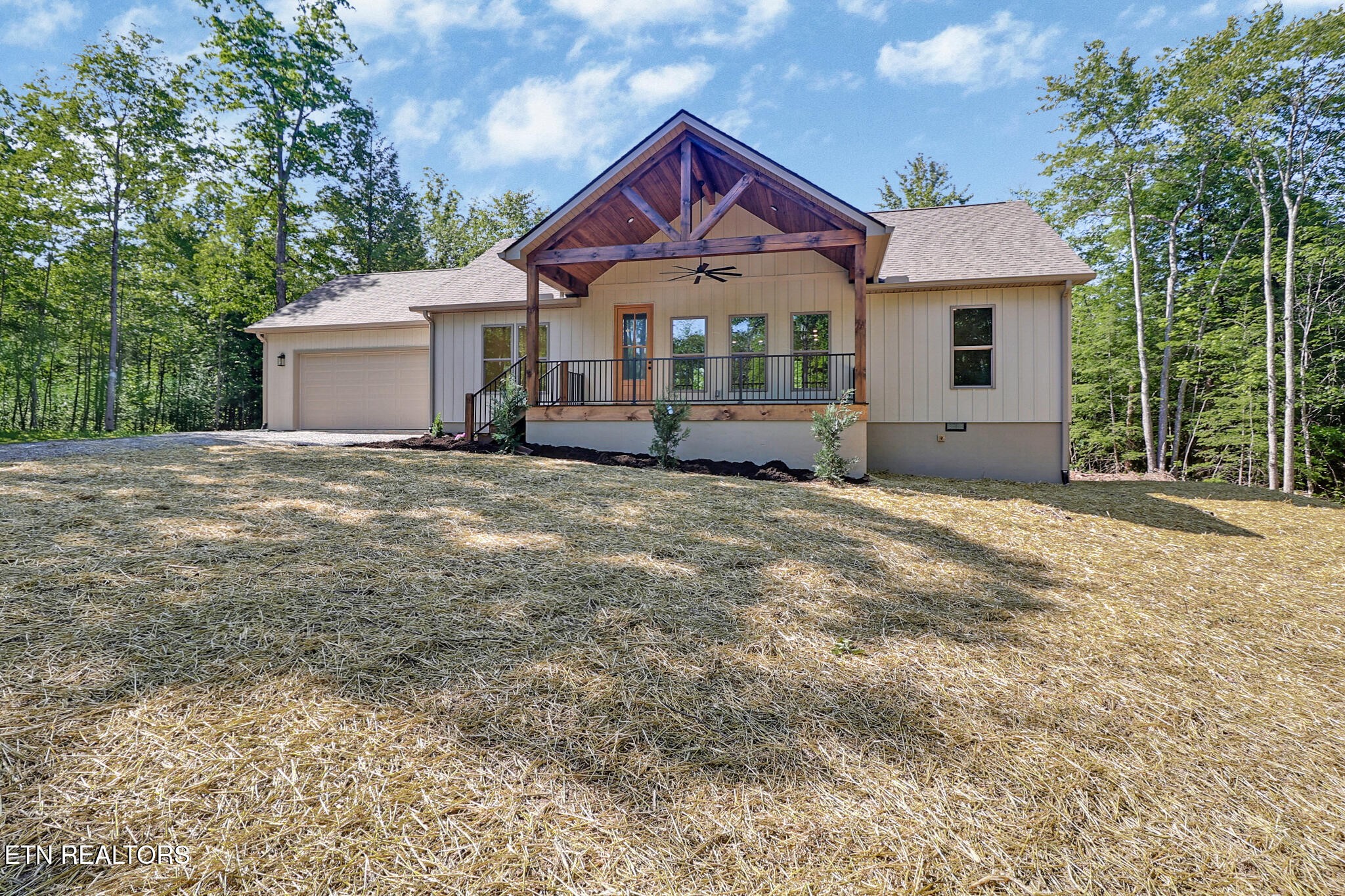 210 Creekview Court Jamestown TN 38556