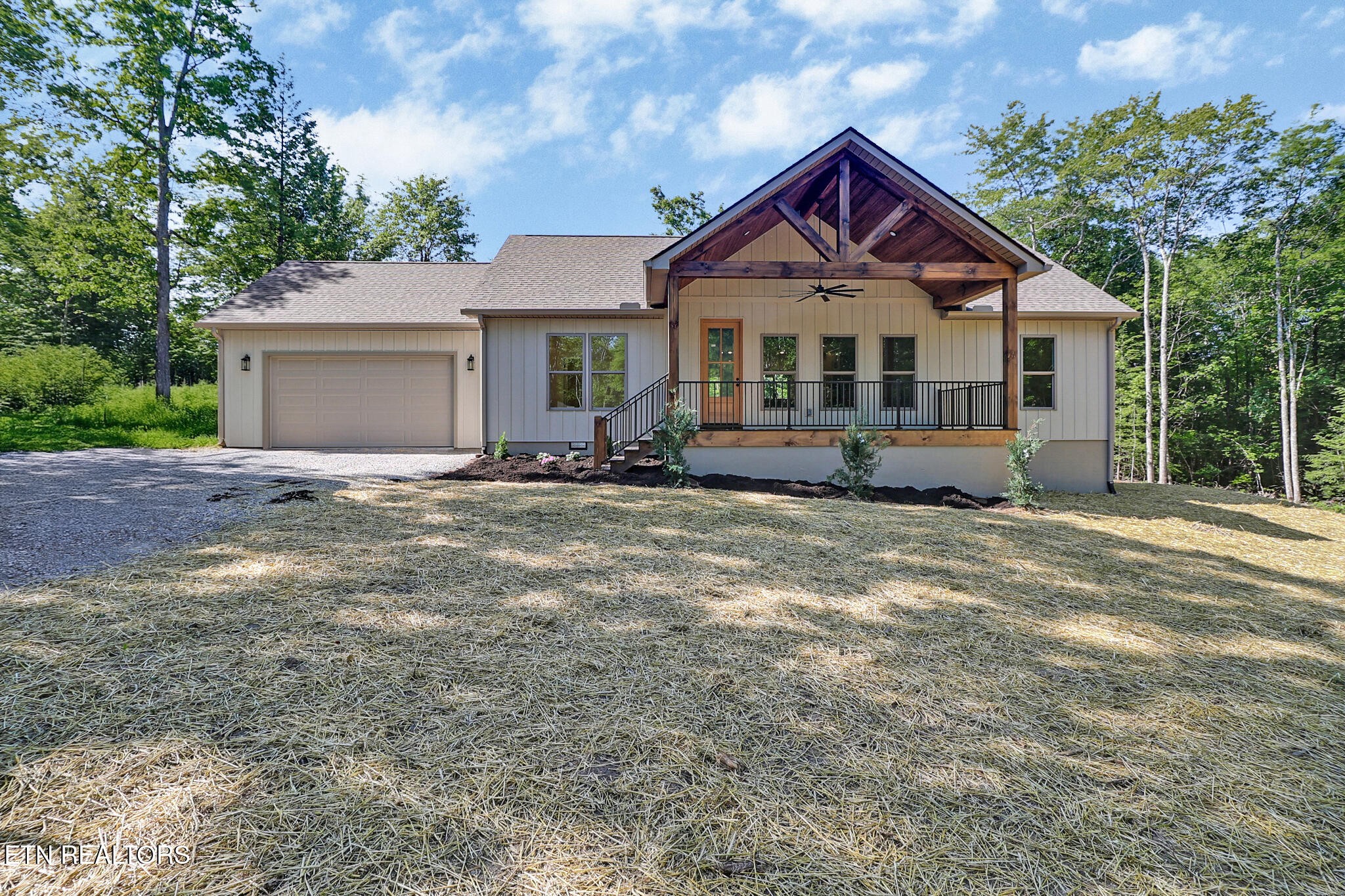 210 Creekview Court Jamestown TN 38556