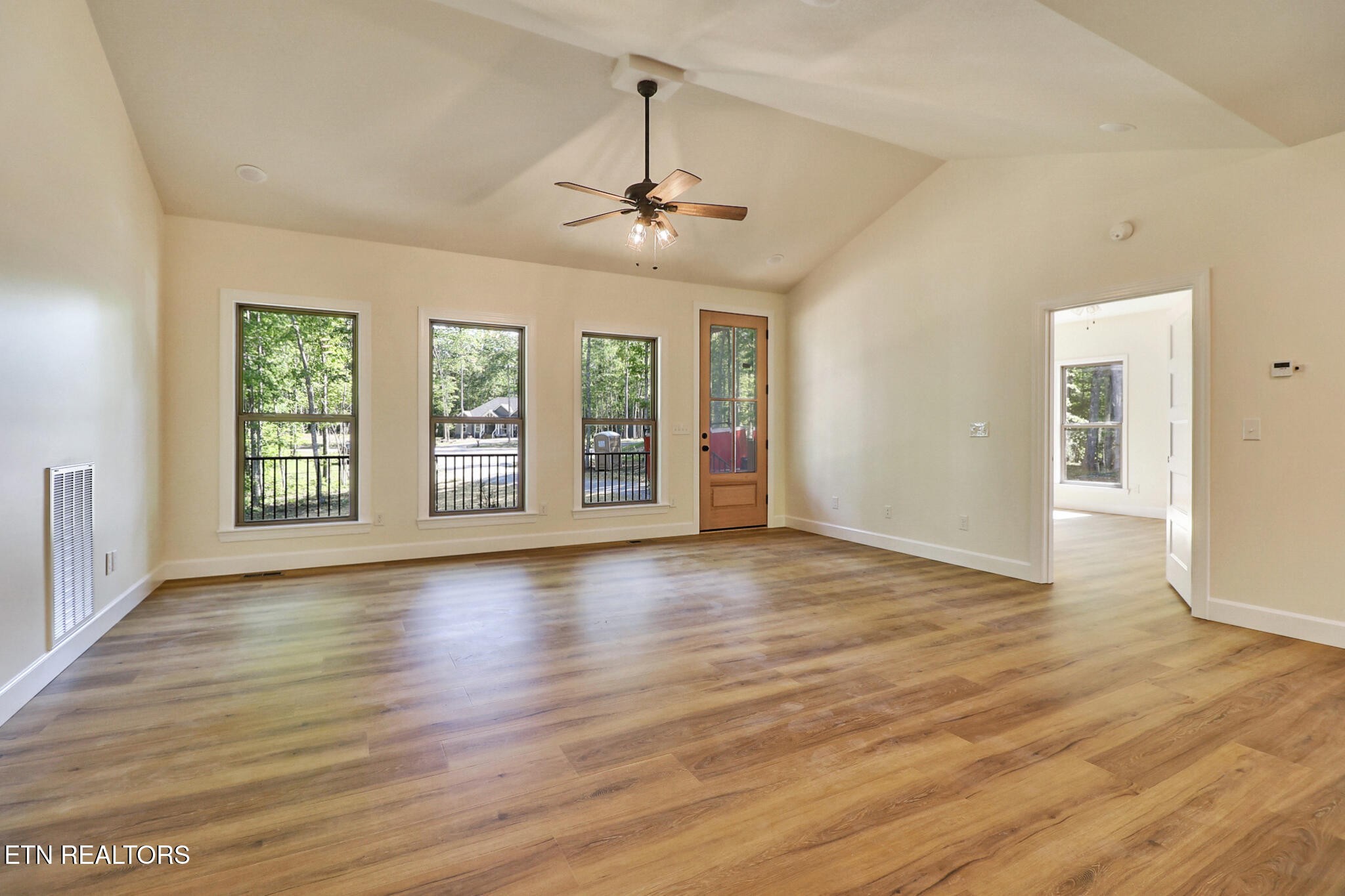 210 Creekview Court Jamestown TN 38556
