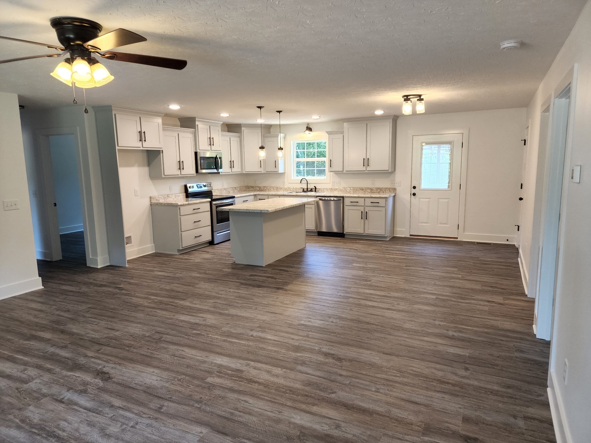 303 Rogers Street Hartsville TN 37074