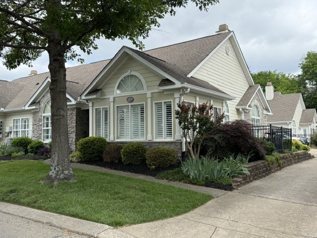 825 Browns Lane Gallatin TN 37066