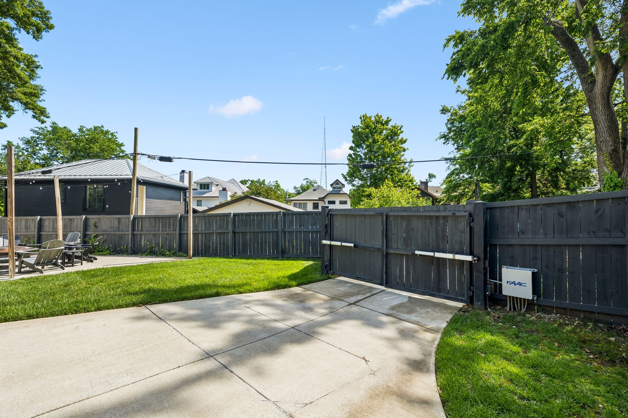 2200 Oakland Avenue Nashville TN 37212