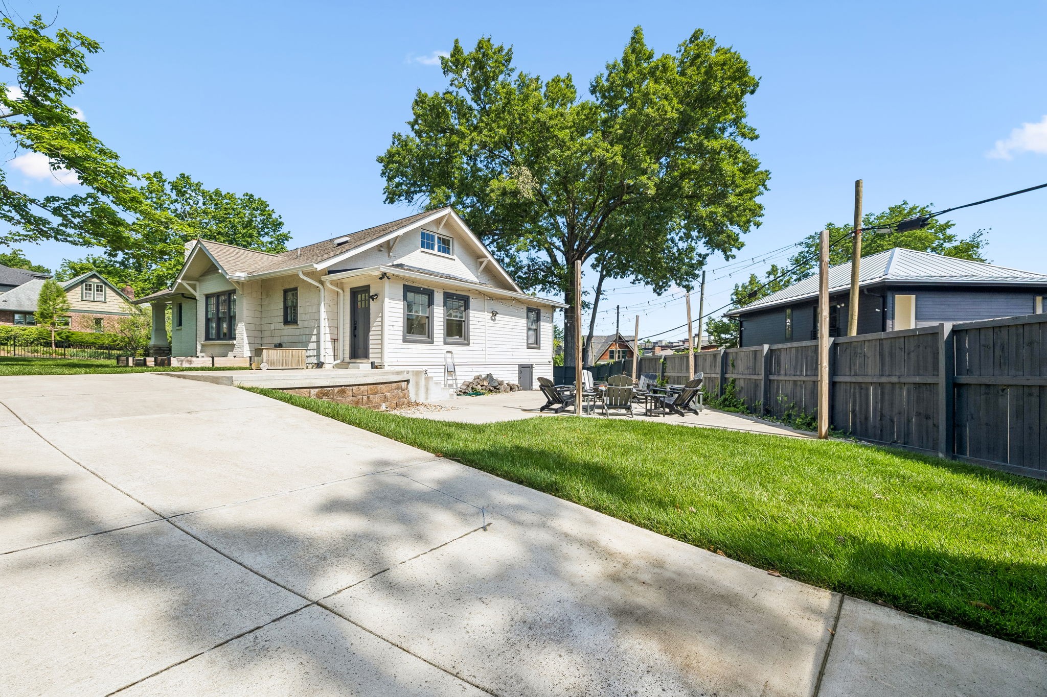 2200 Oakland Avenue Nashville TN 37212