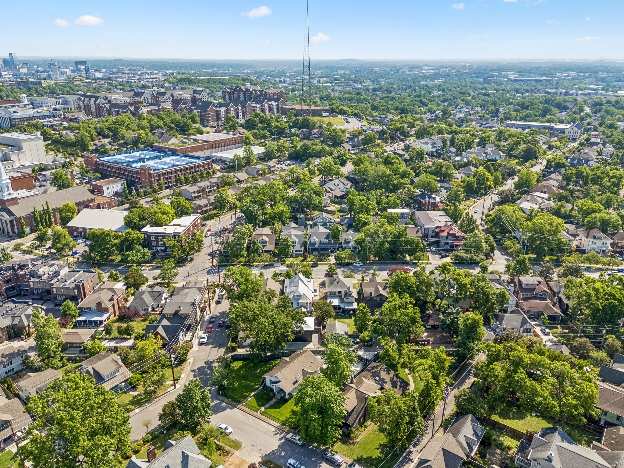2200 Oakland Avenue Nashville TN 37212