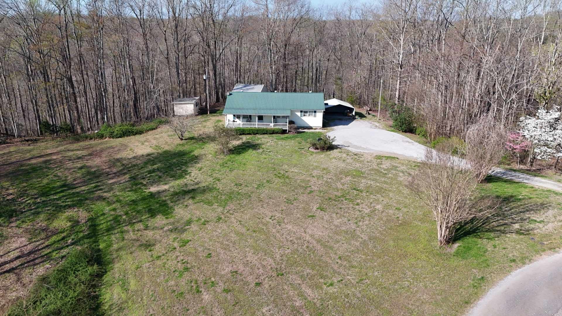 214 Dont Care Lane Celina TN 38551