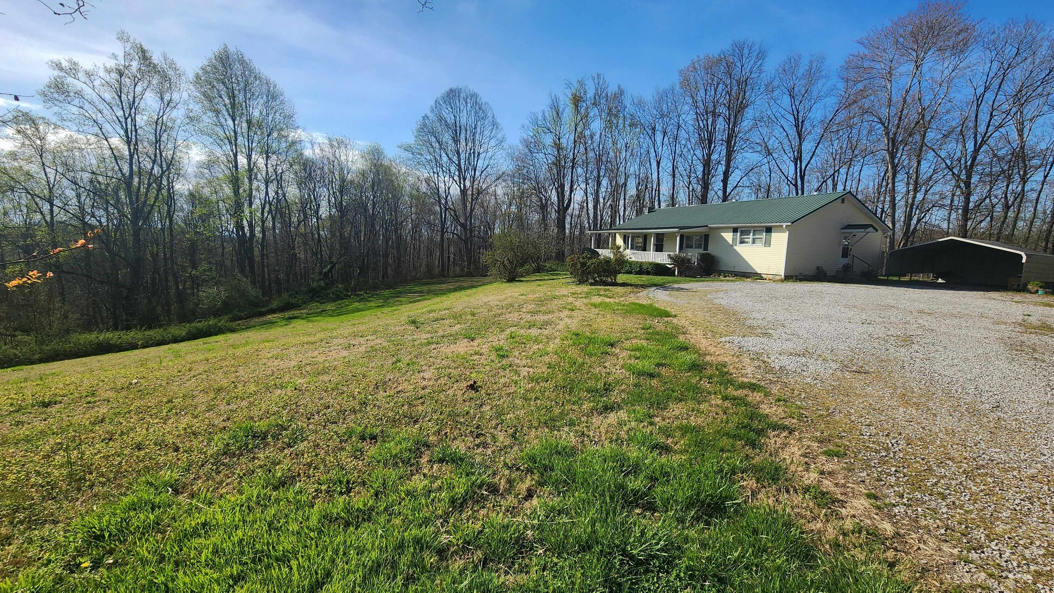 214 Dont Care Lane Celina TN 38551