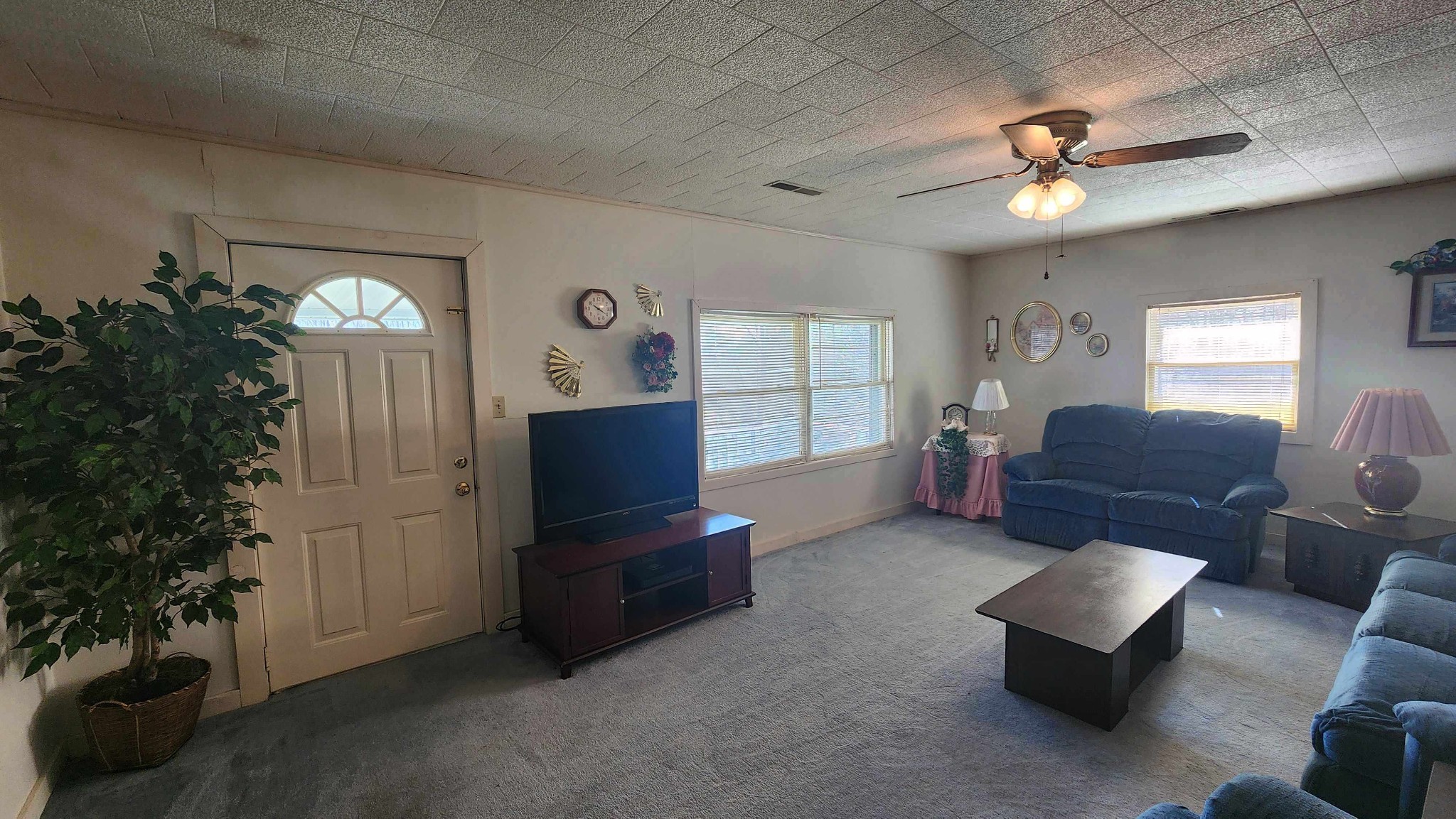 214 Dont Care Lane Celina TN 38551