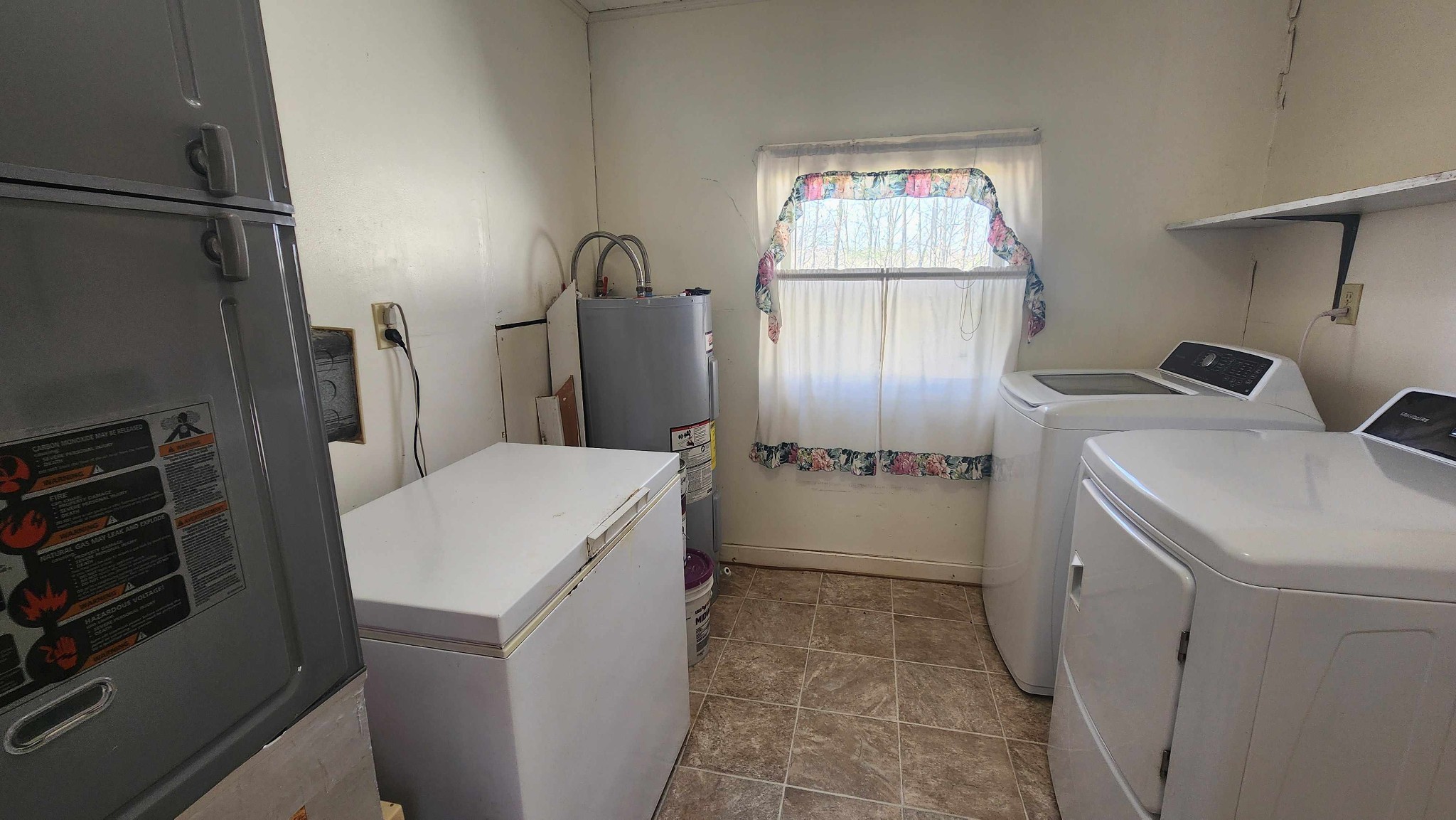214 Dont Care Lane Celina TN 38551