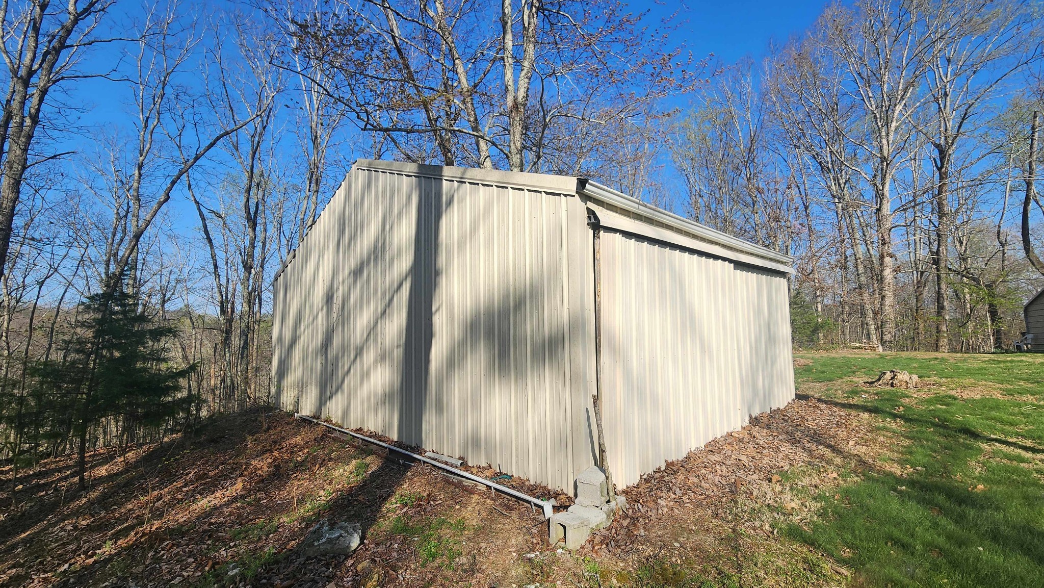 214 Dont Care Lane Celina TN 38551