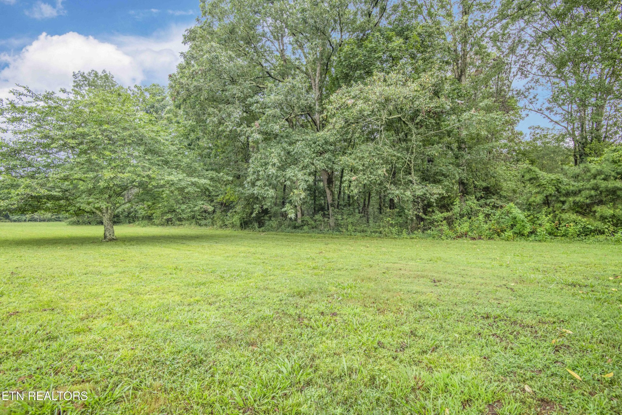 11981 S Highway 127 Crossville TN 38572