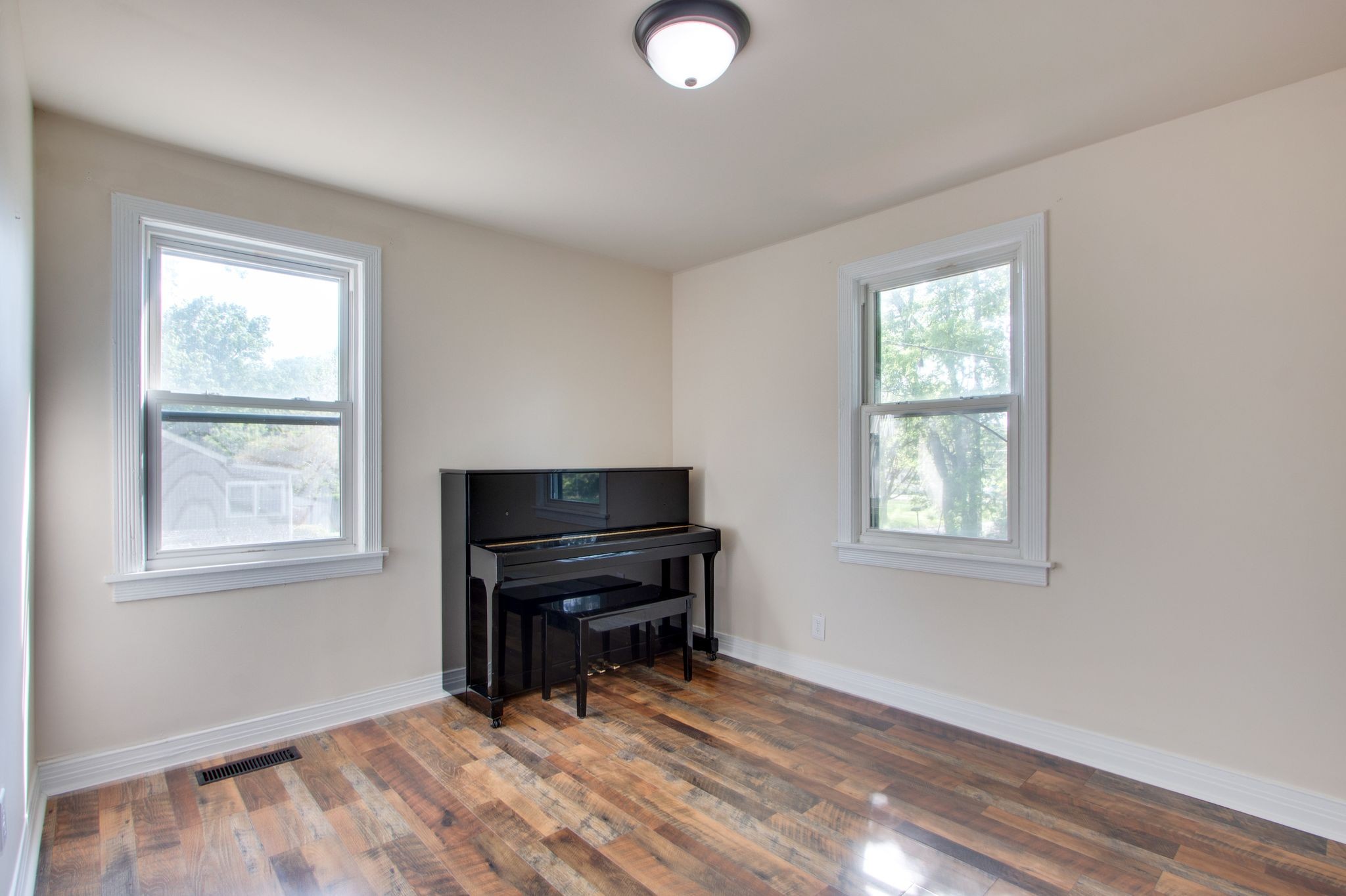 1808 Parkway Avenue Columbia TN 38401