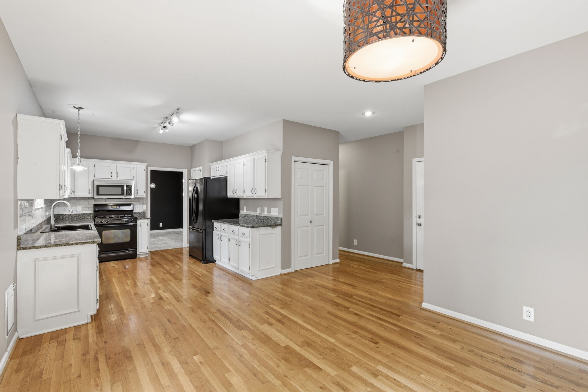913 Magnolia Ct, W Nashville TN 37221