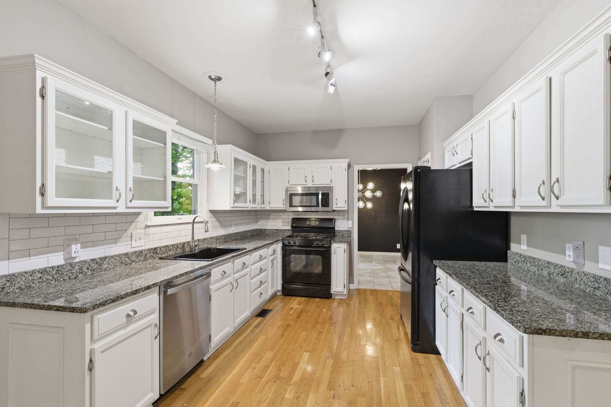 913 Magnolia Ct, W Nashville TN 37221