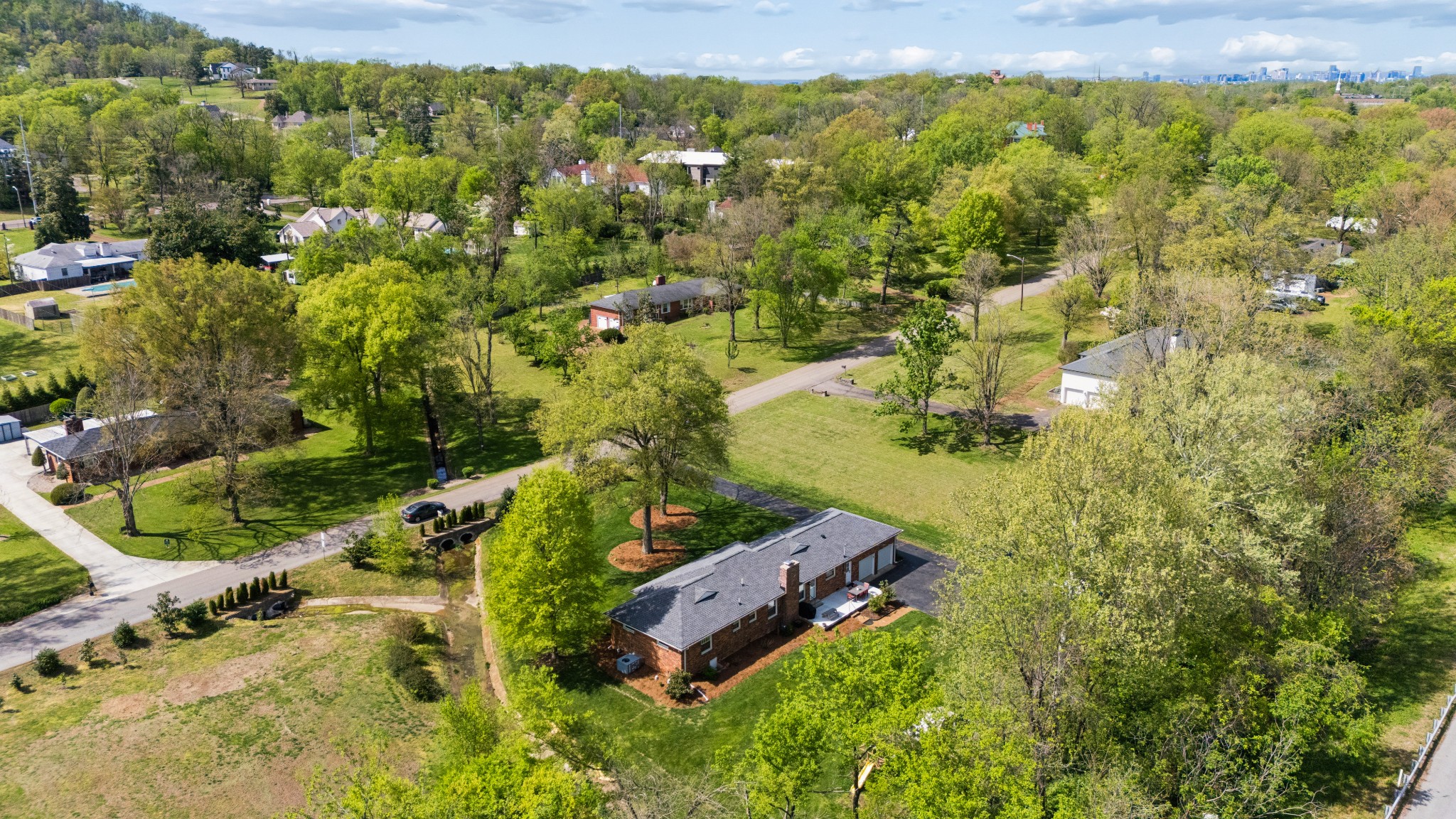 5048 Ragland Drive Nashville TN 37220