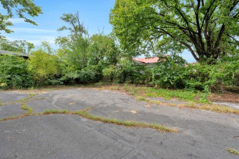 1511 Highland Avenue Columbia TN 38401
