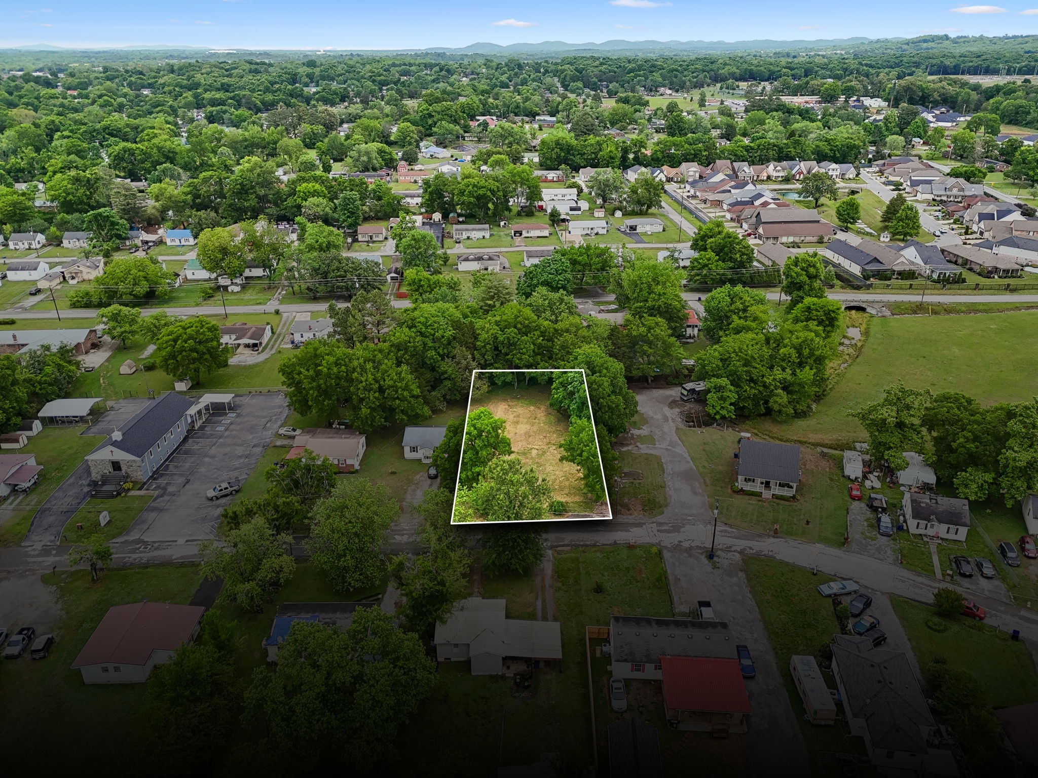 225 E Cedar Street Shelbyville TN 37160