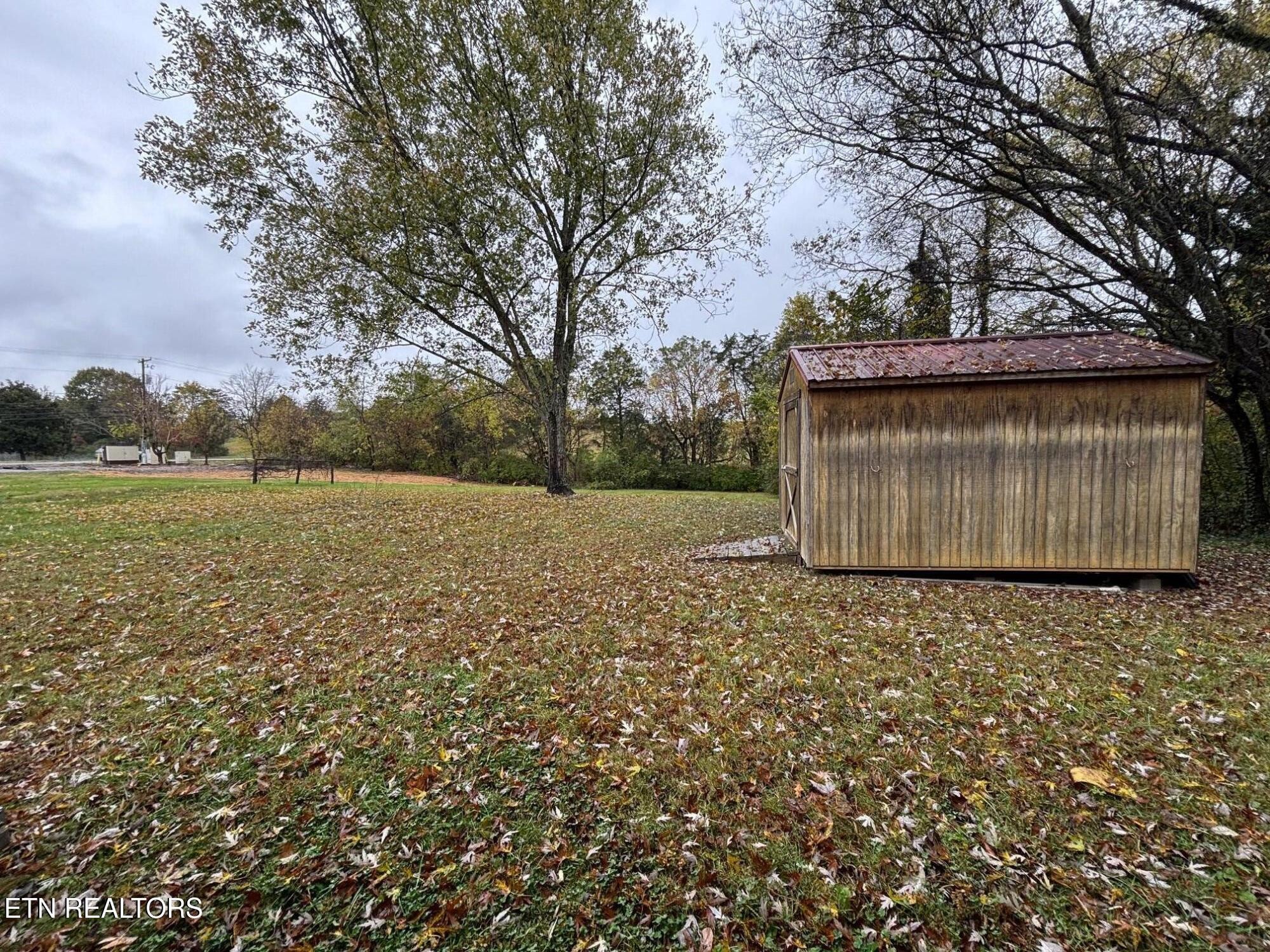 7005 Washington Pike Corryton TN 37721