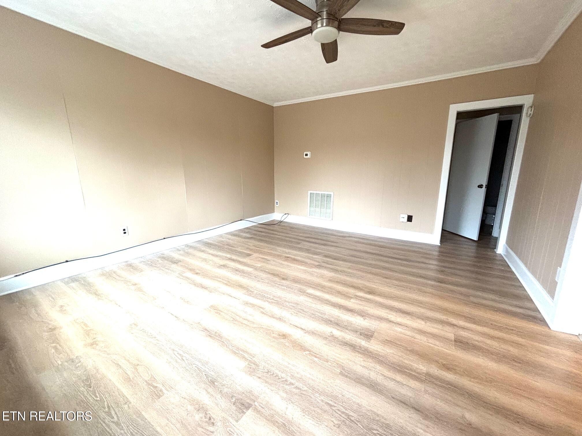 7005 Washington Pike Corryton TN 37721