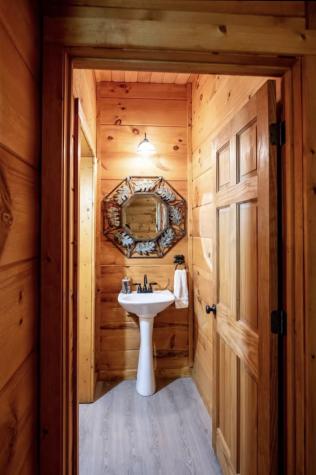 298 Eagle Lake Road Coalmont TN 37313