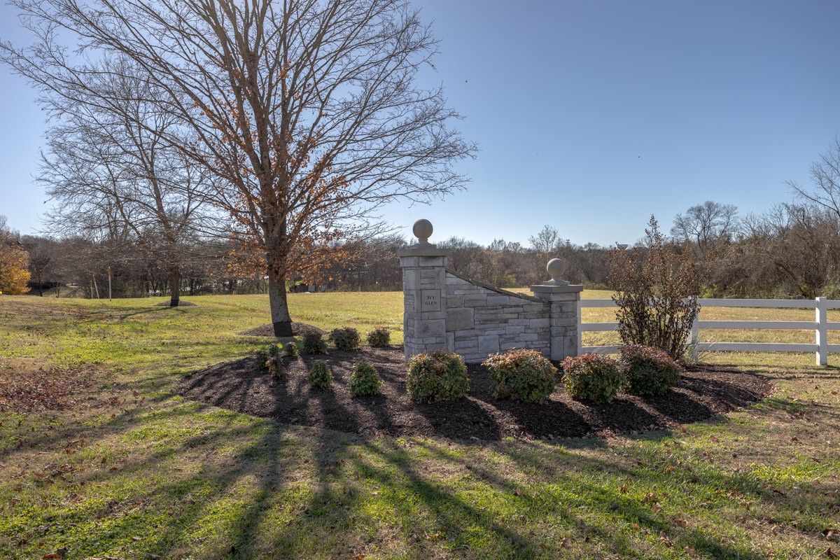 201 Woodcrest Court Franklin TN 37067