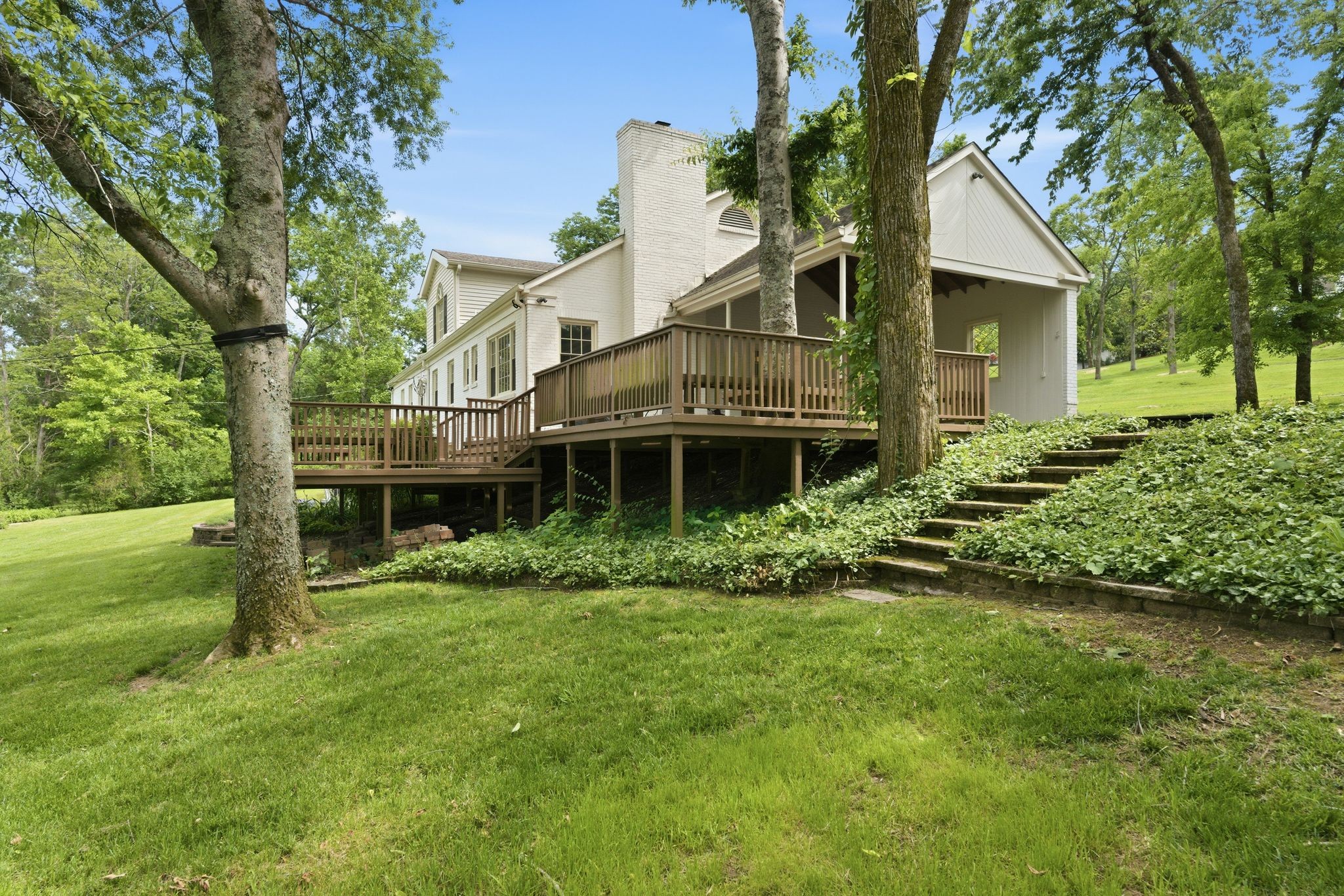1084 Lynnwood Boulevard Nashville TN 37215