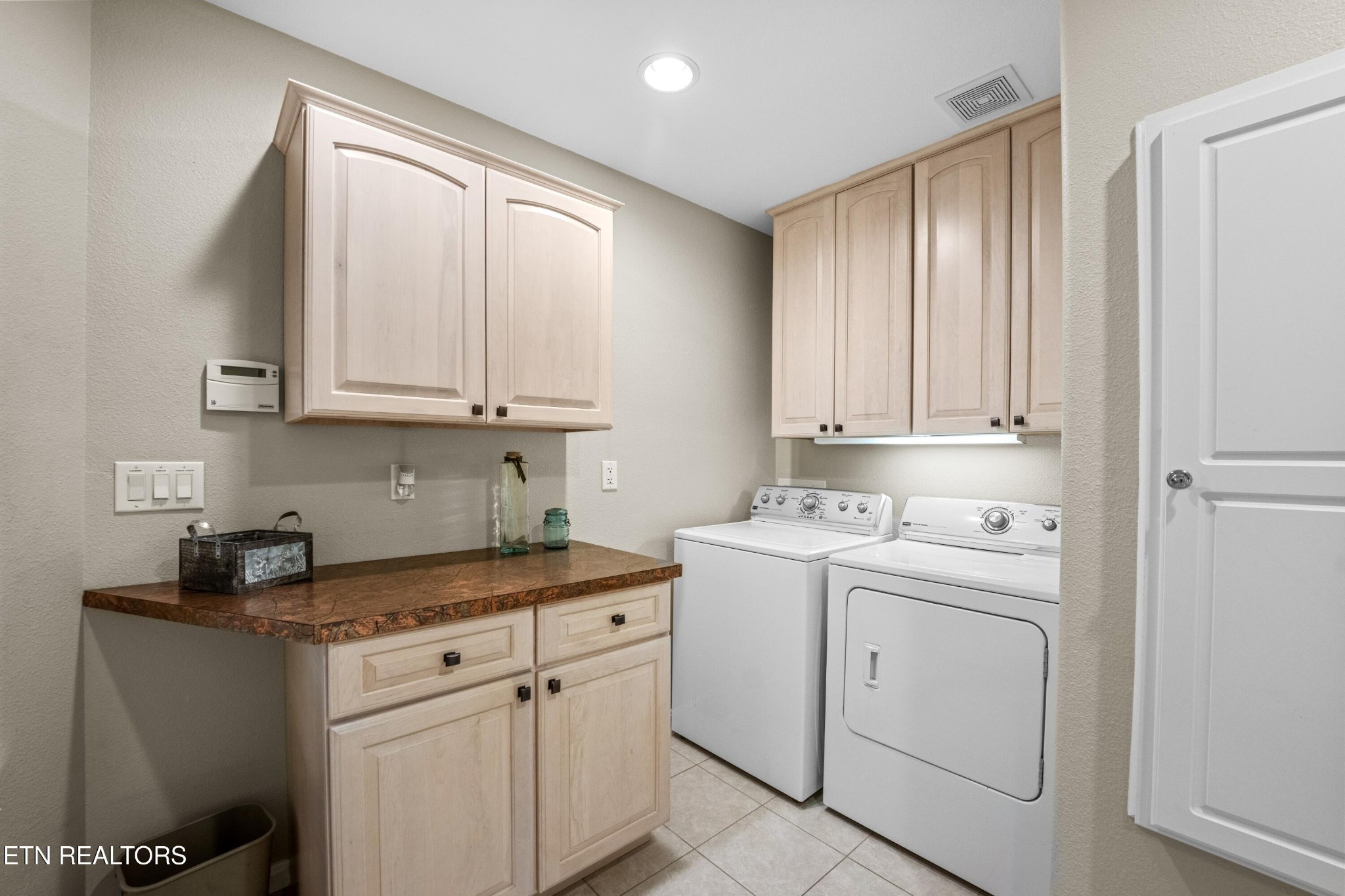 26 Bent Oak Lane Crossville TN 38558