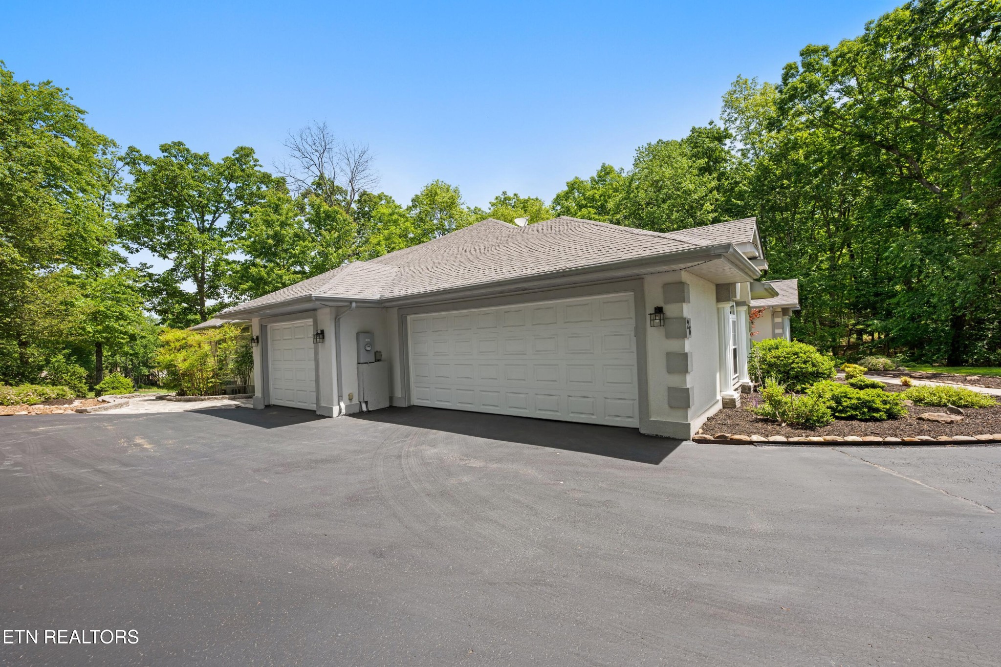 26 Bent Oak Lane Crossville TN 38558