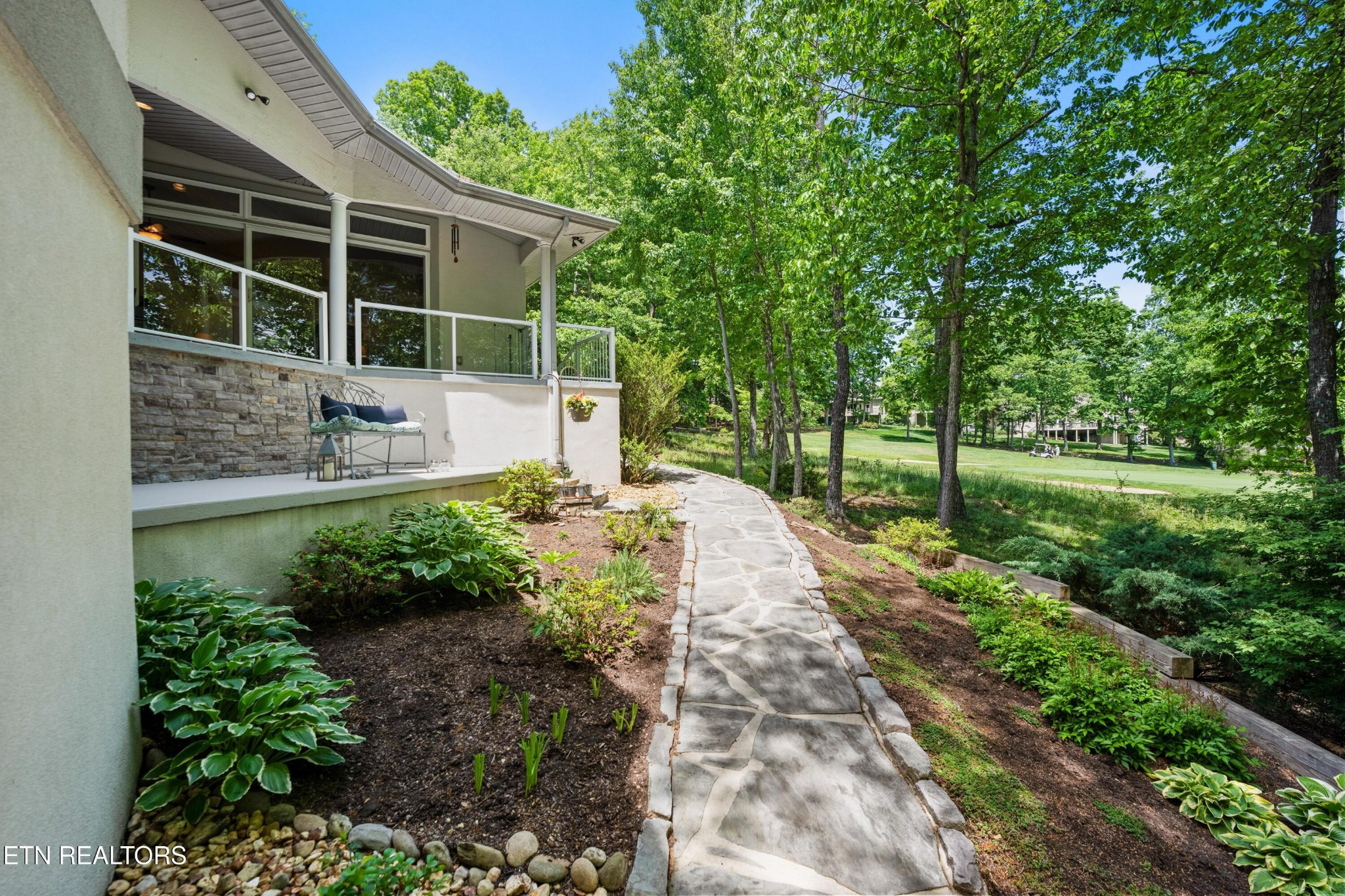 26 Bent Oak Lane Crossville TN 38558