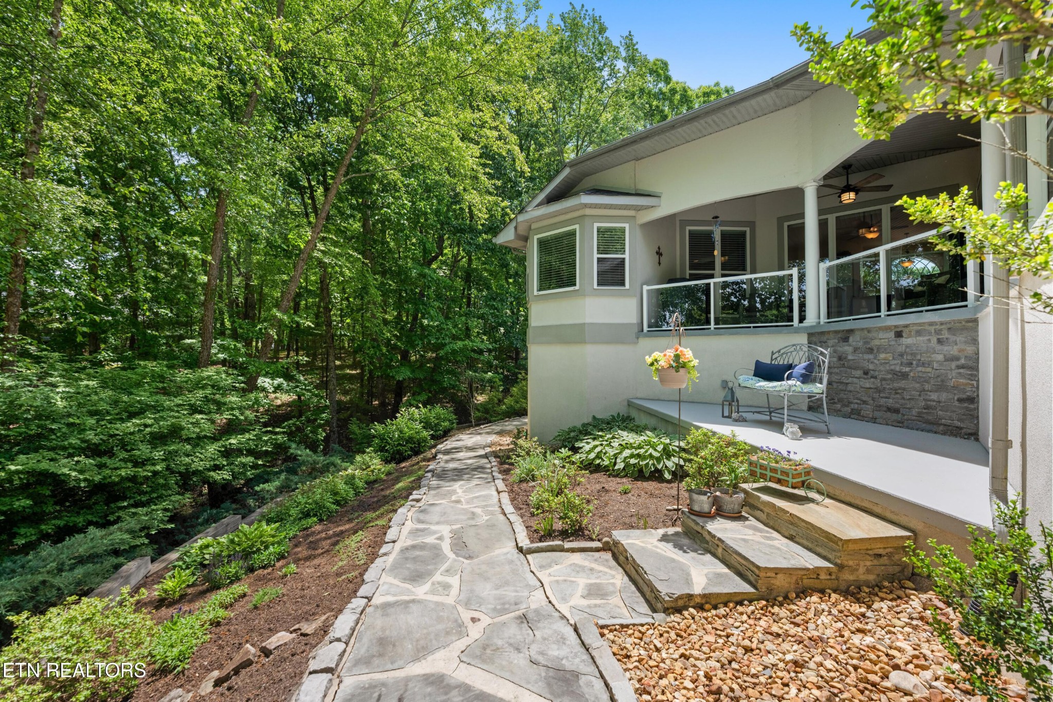 26 Bent Oak Lane Crossville TN 38558