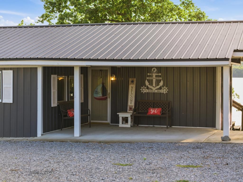 774 Ridge Drive Cadiz KY 42211