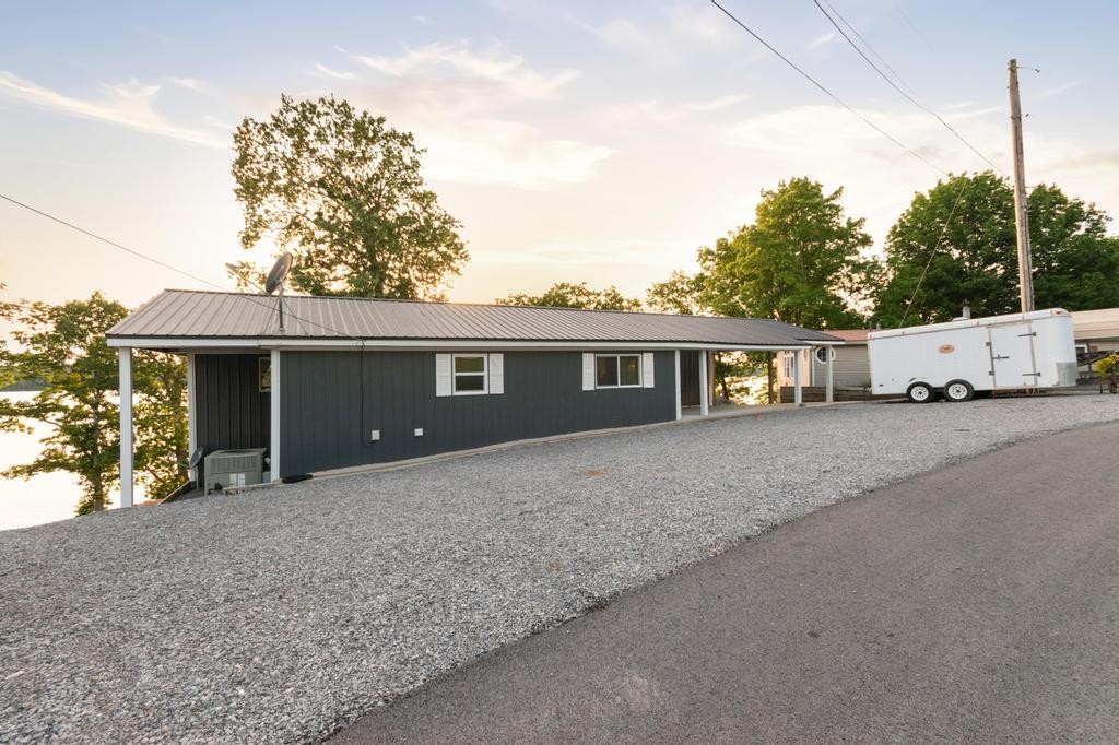 774 Ridge Drive Cadiz KY 42211