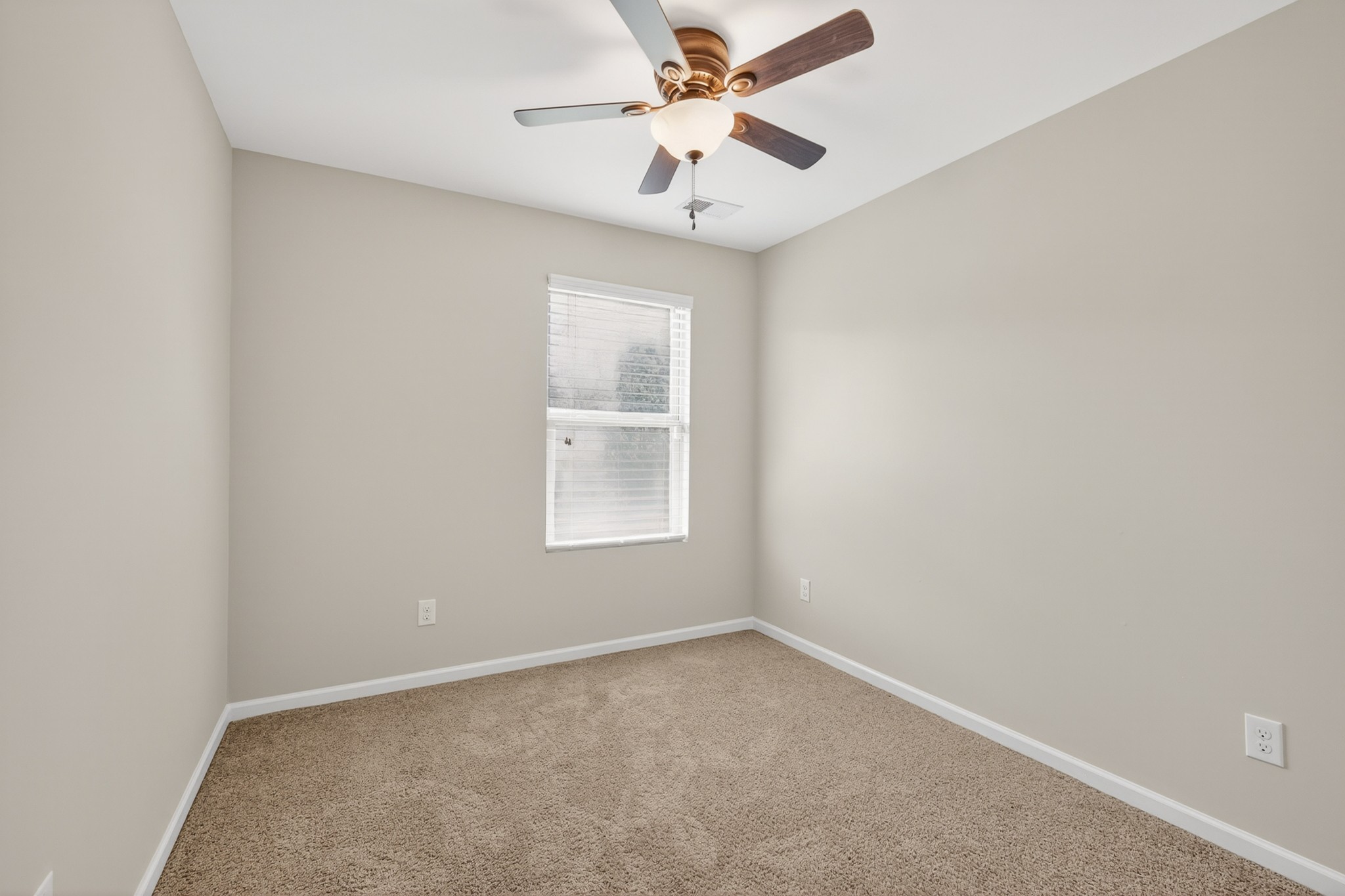 4011 Cannonsgate Lane Murfreesboro TN 37128