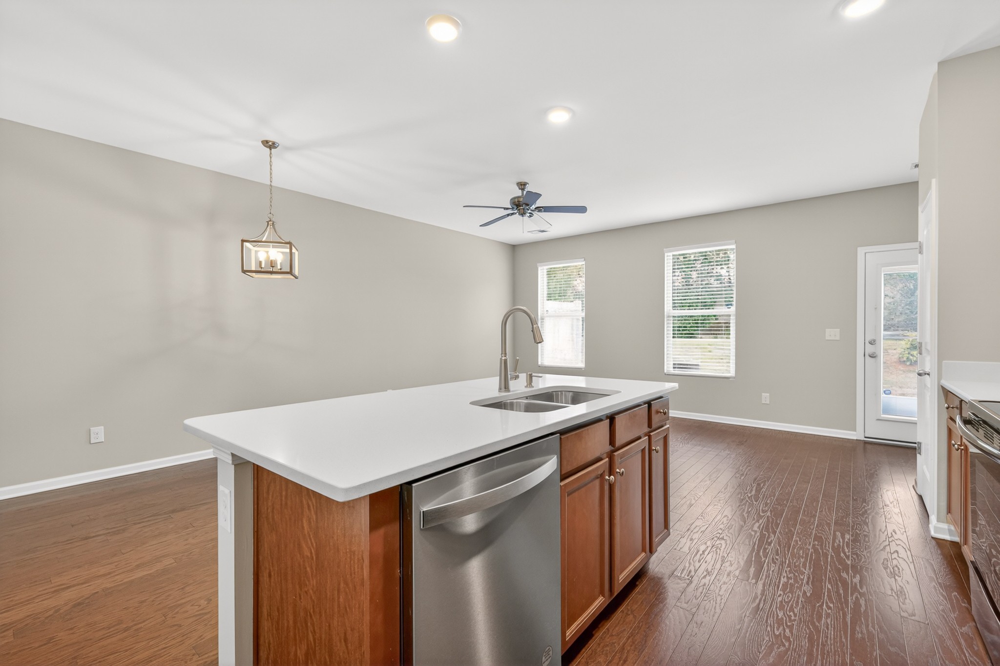4011 Cannonsgate Lane Murfreesboro TN 37128