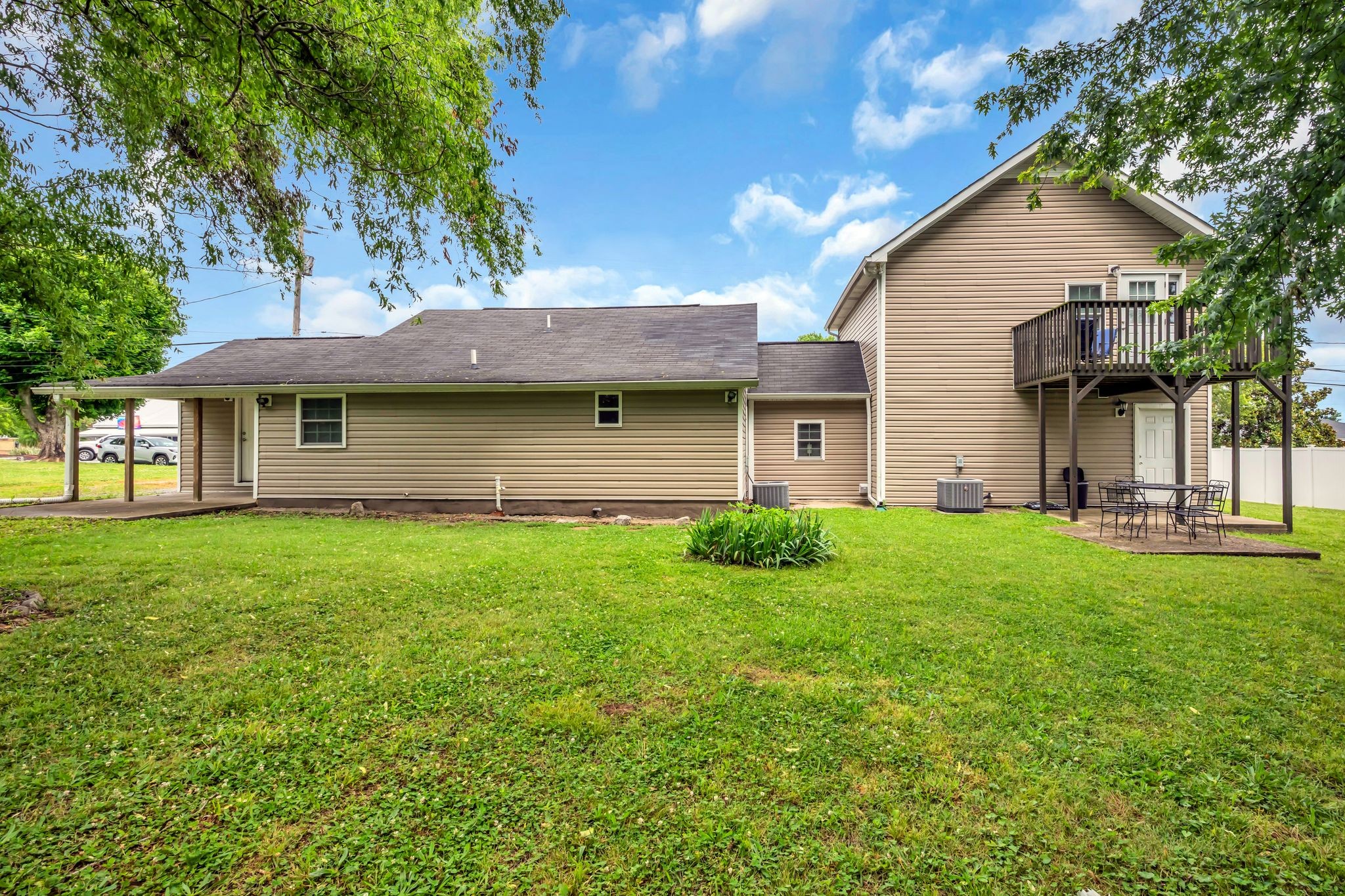 55 College St, N Mc Ewen TN 37101