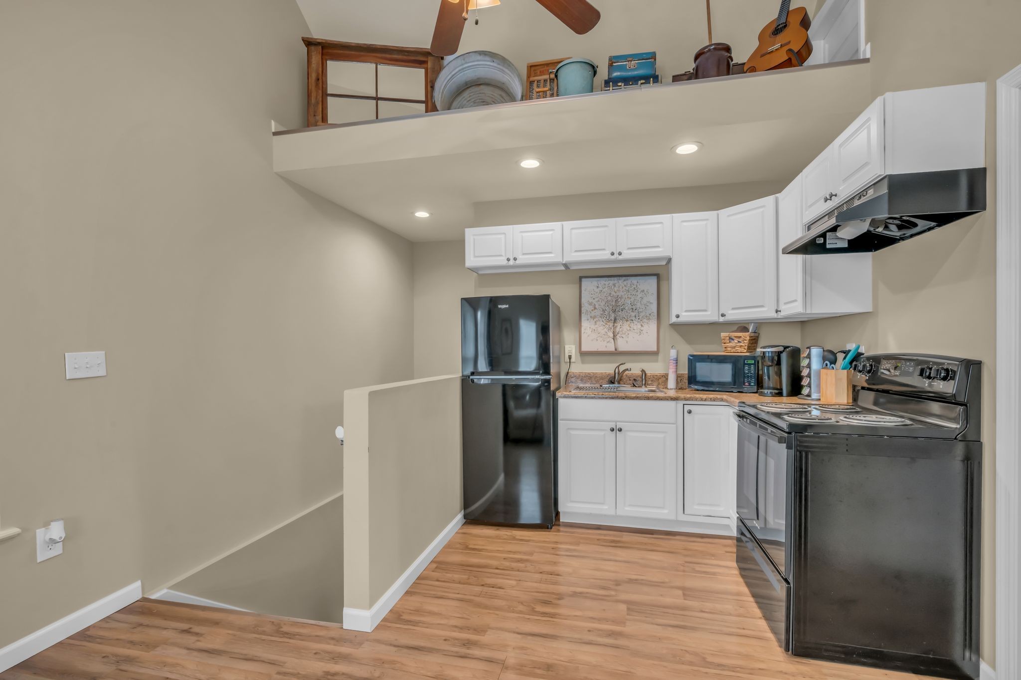 55 College St, N Mc Ewen TN 37101
