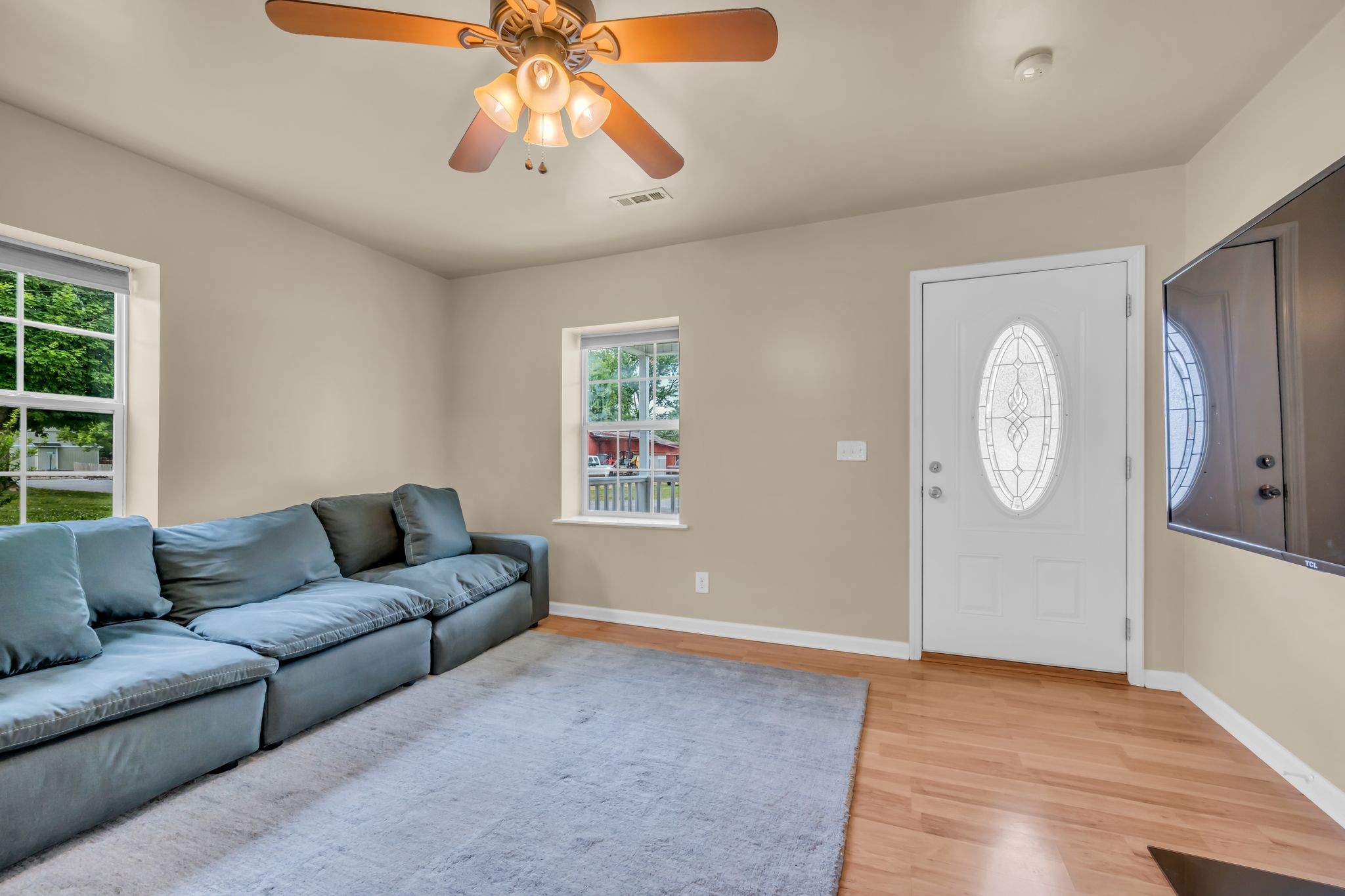 55 College St, N Mc Ewen TN 37101