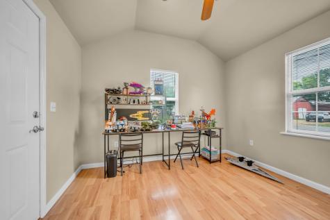 55 College St, N Mc Ewen TN 37101