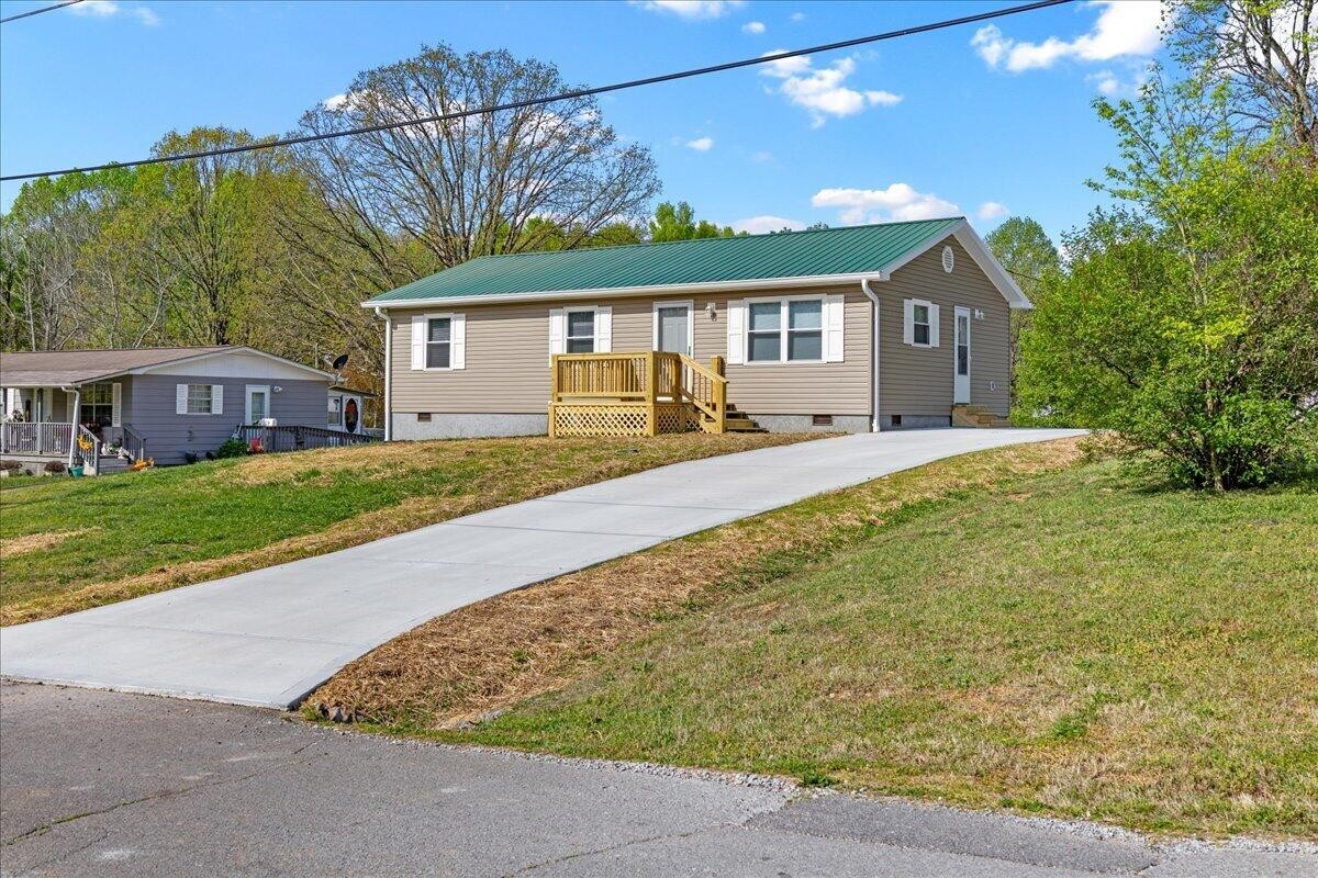 400 N Iowa Avenue Etowah TN 37331