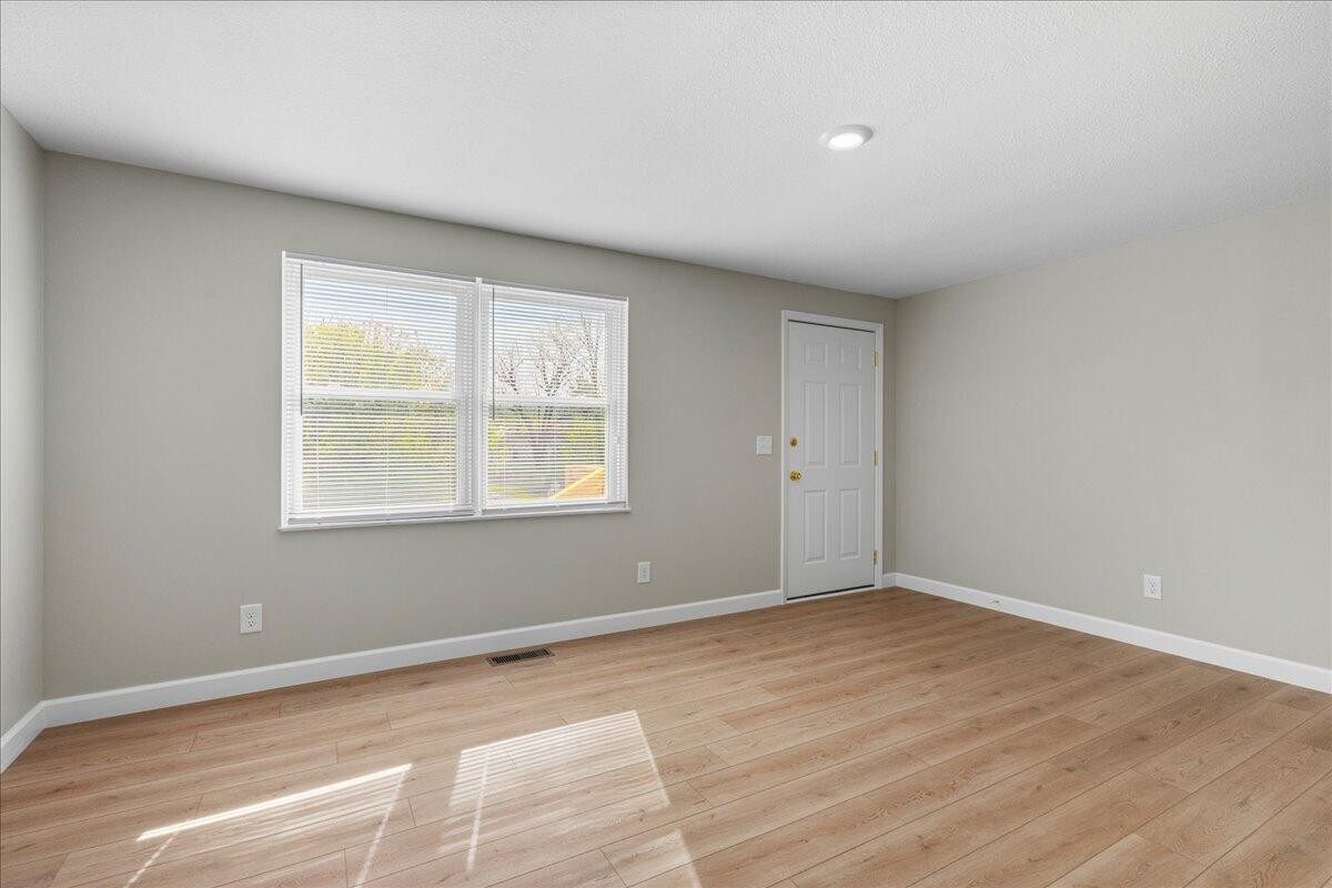 400 N Iowa Avenue Etowah TN 37331