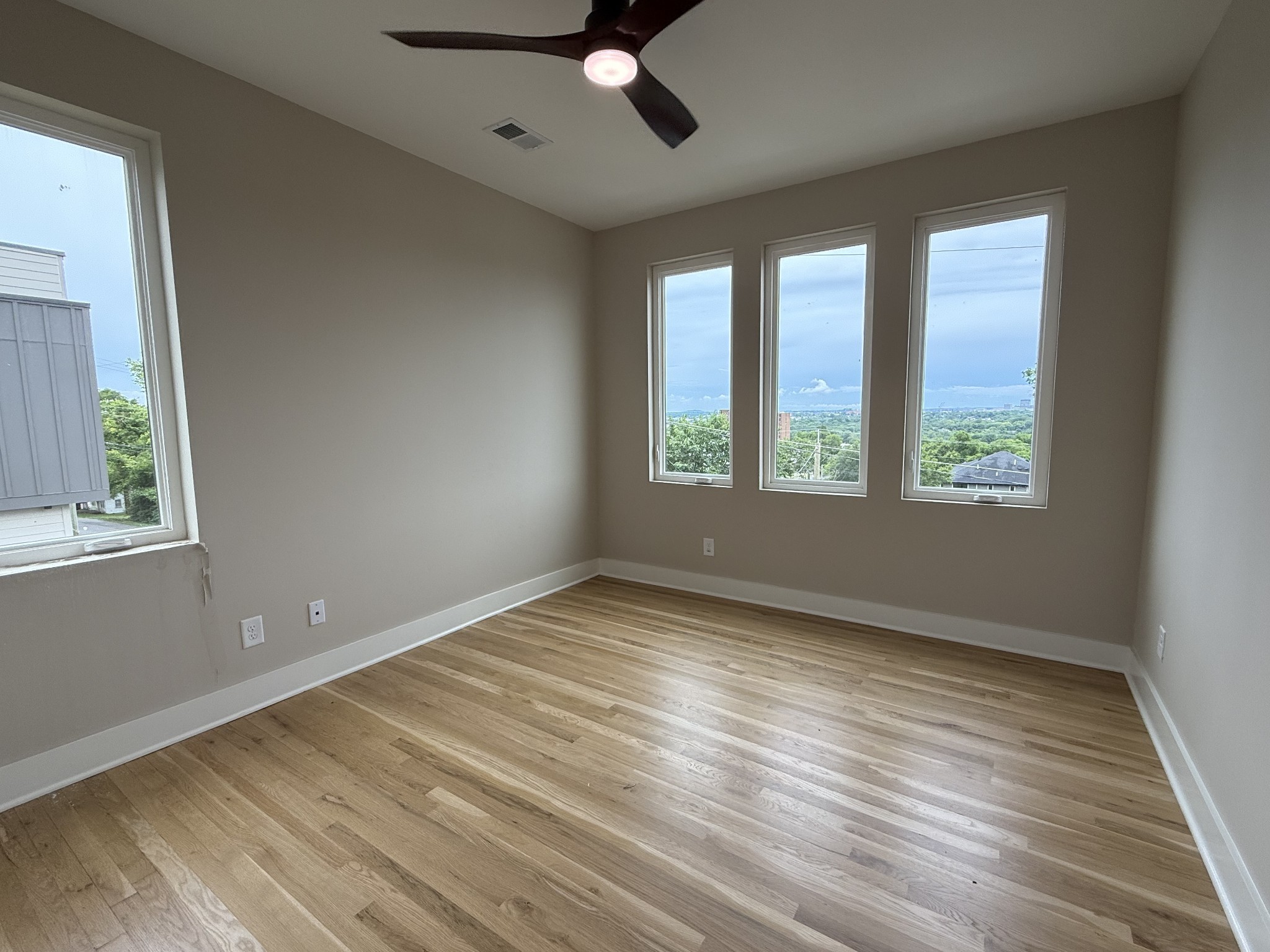 2143 Goodrich Avenue Nashville TN 37218