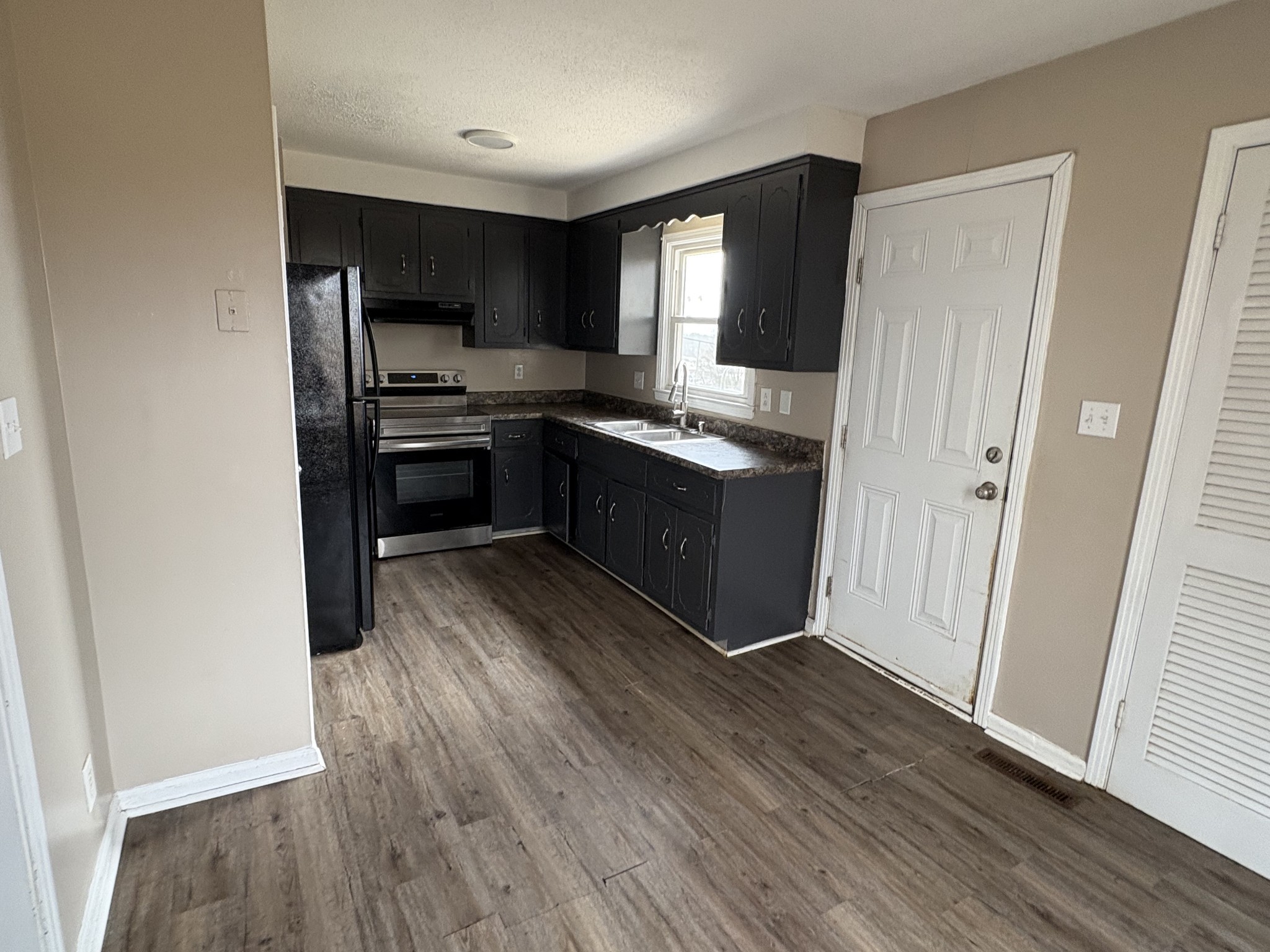 72 Seminole Trail Clarksville TN 37042
