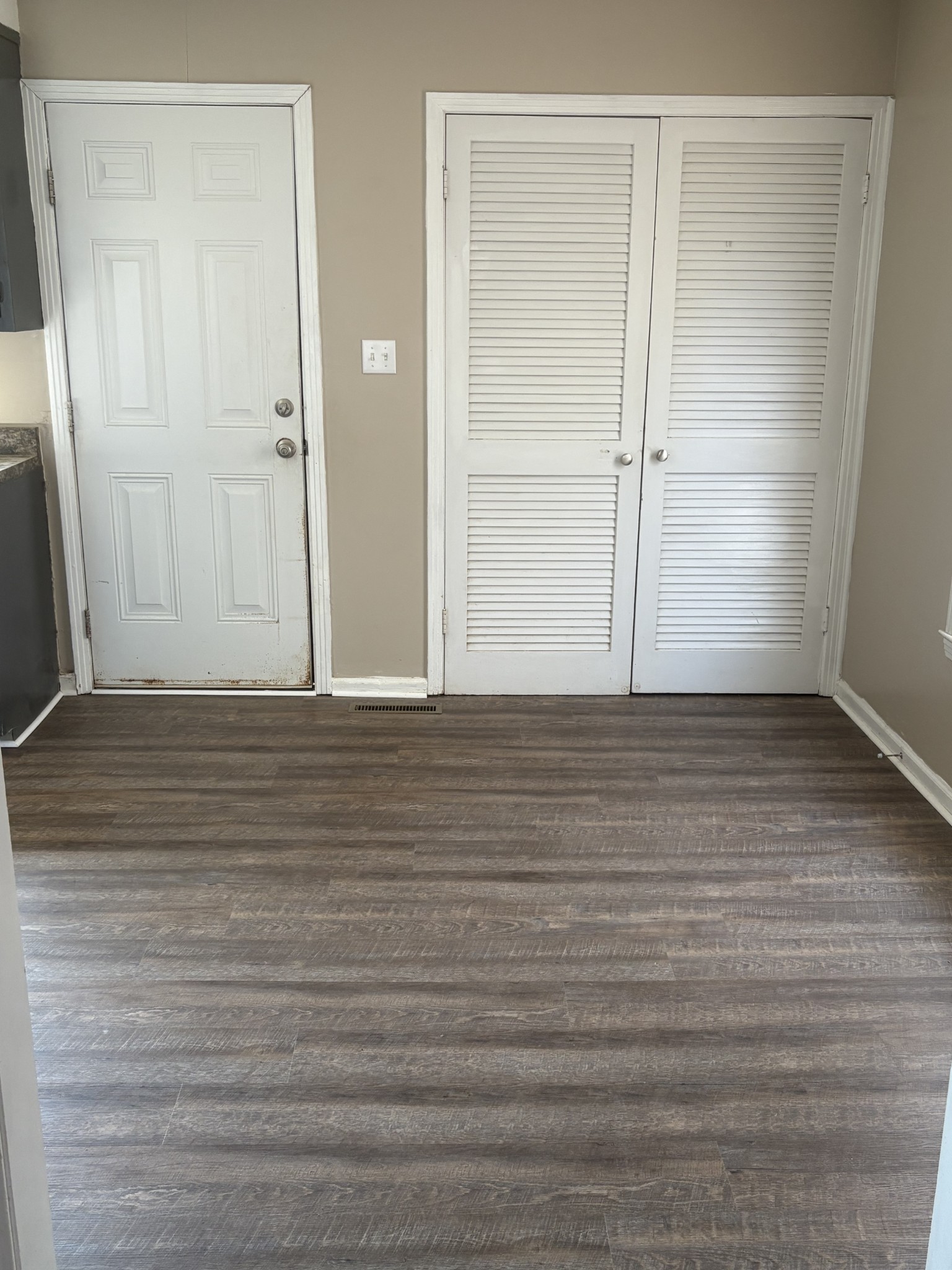 72 Seminole Trail Clarksville TN 37042