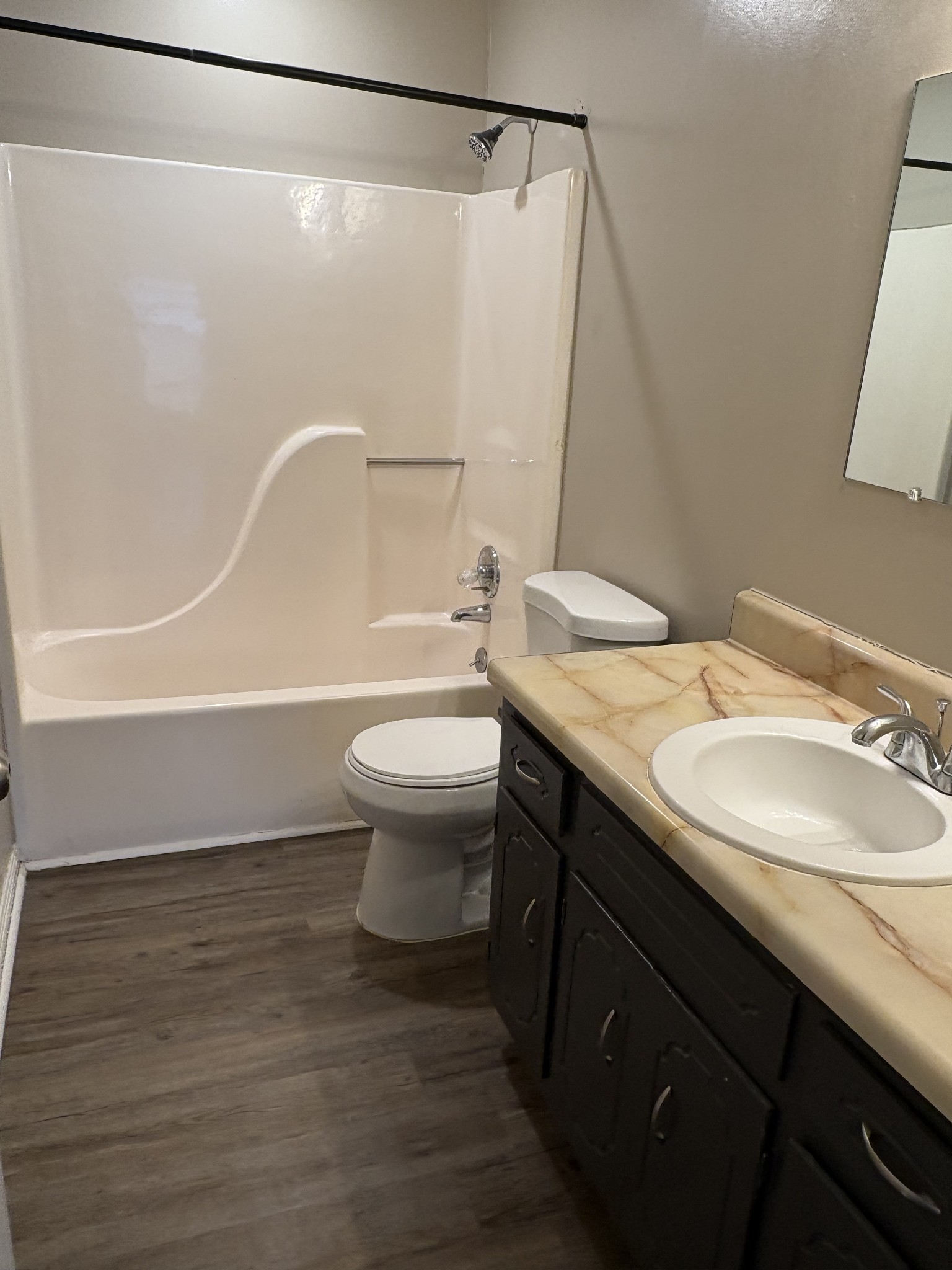 72 Seminole Trail Clarksville TN 37042