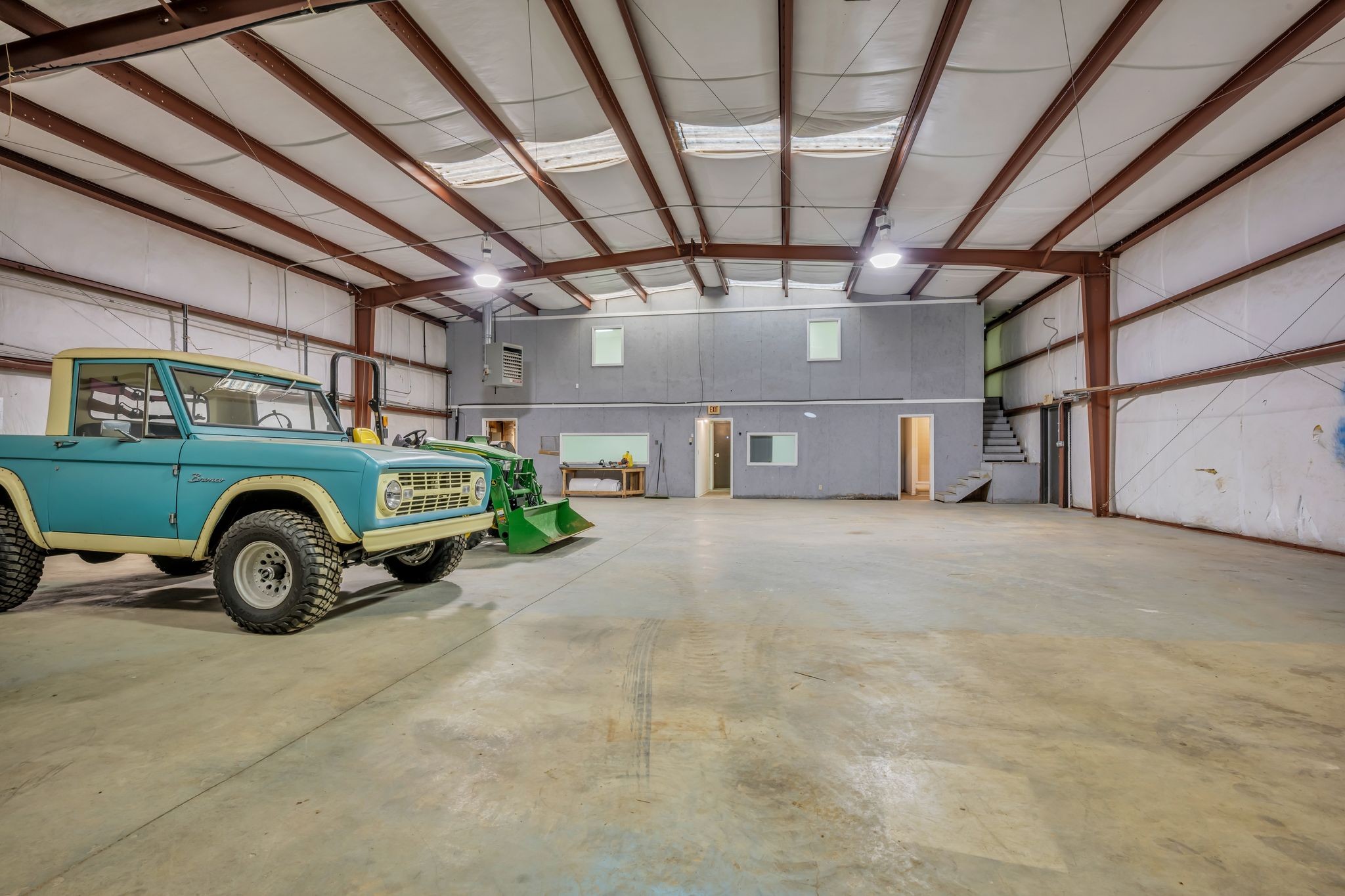 2340 Ridge Road Mc Ewen TN 37101